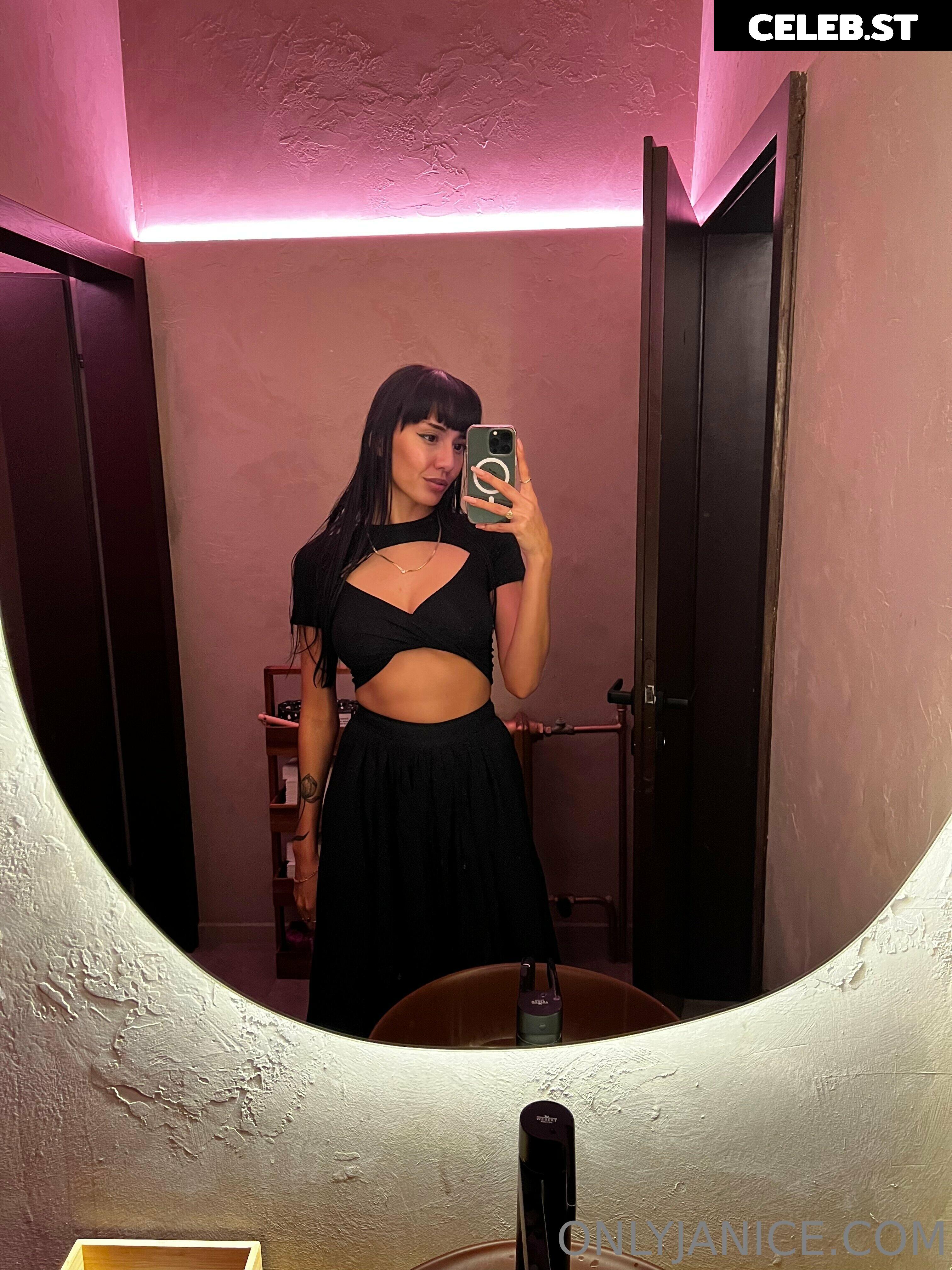 Janice Griffith Image 24522220