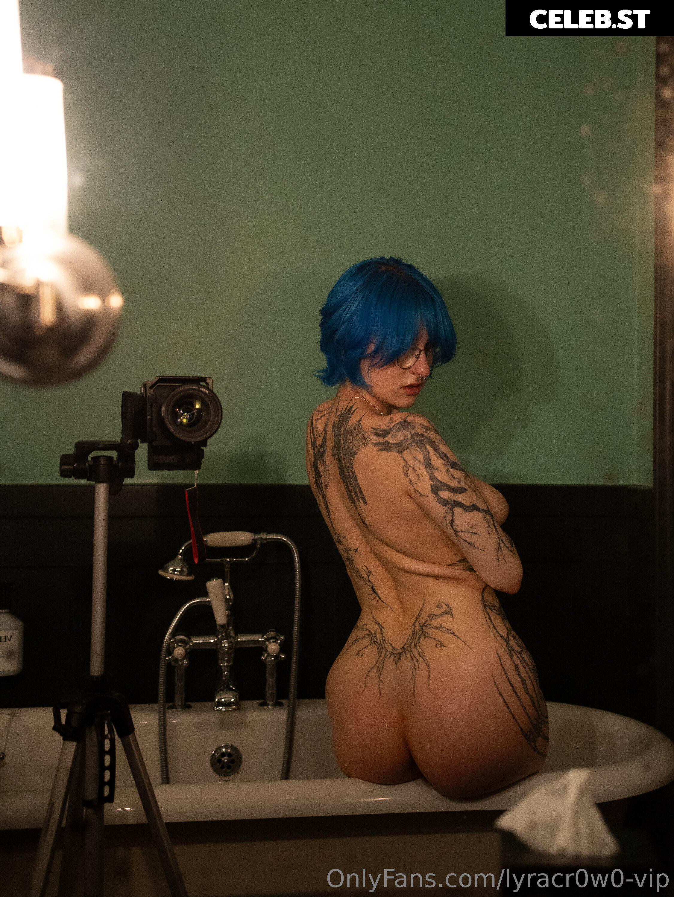 Lyra Crow | lyracr0w0 Image 24591979