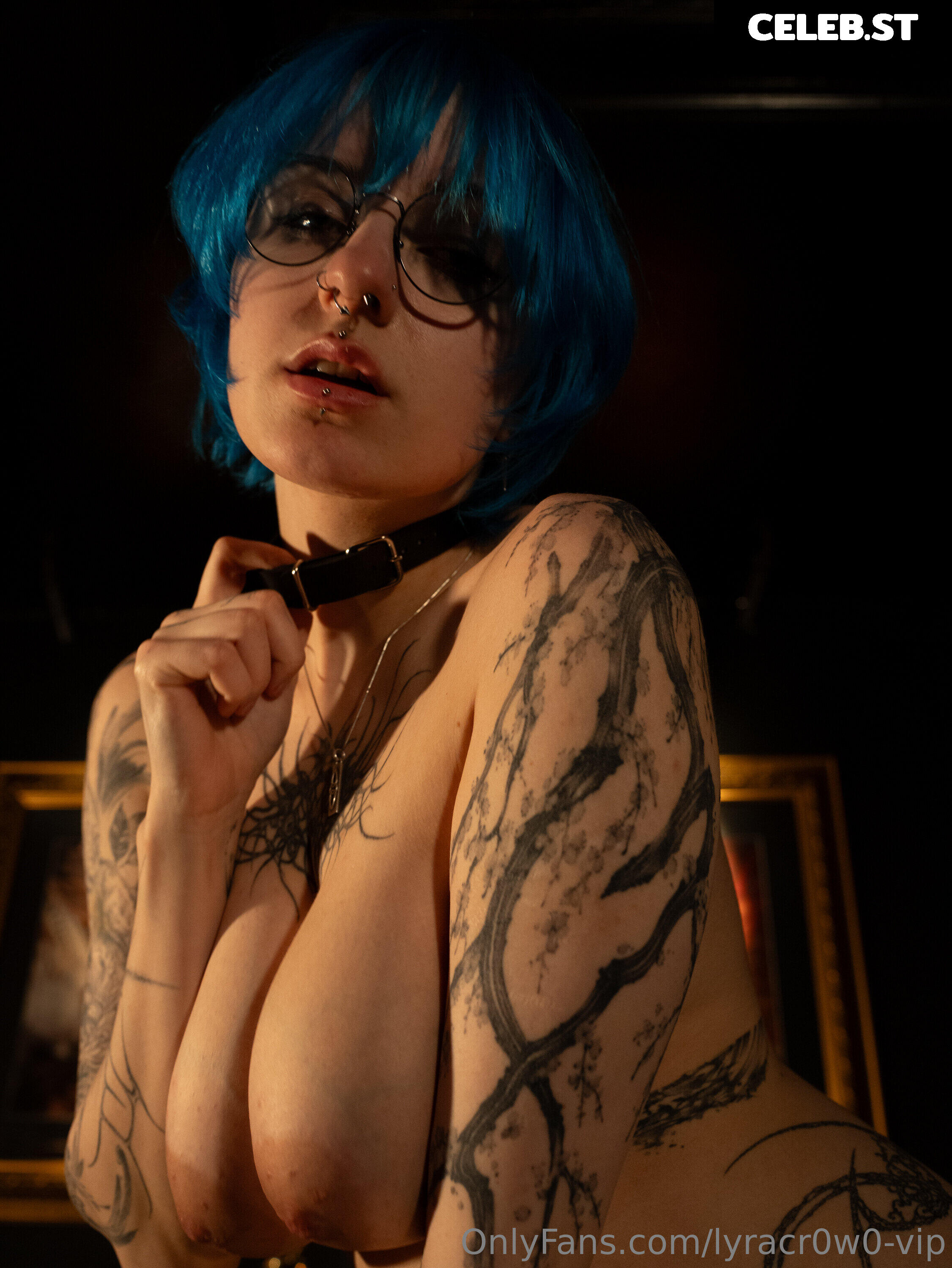 Lyra Crow | lyracr0w0 Image 24592187