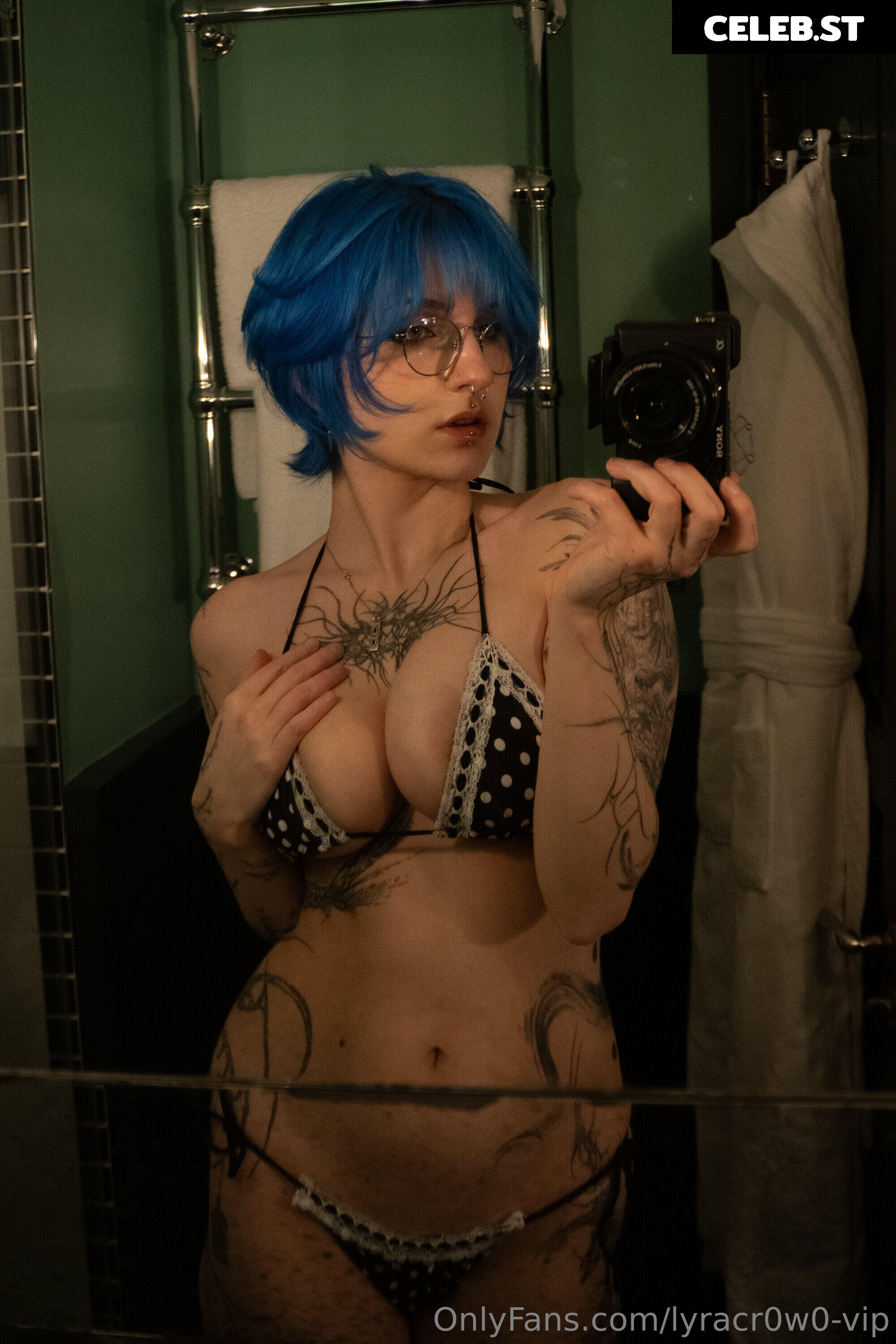 Lyra Crow | lyracr0w0 Image 24592026