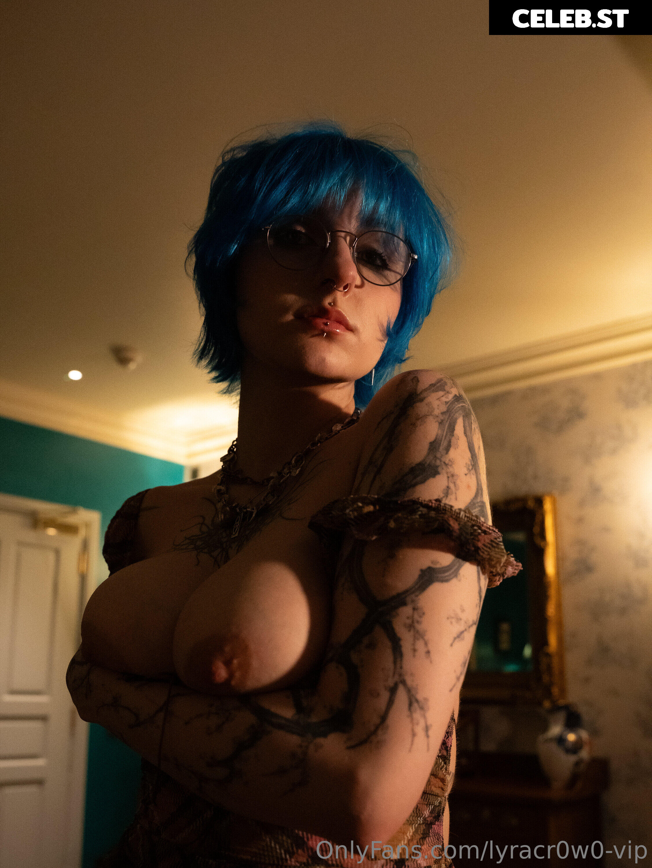 Lyra Crow | lyracr0w0 Image 24592012