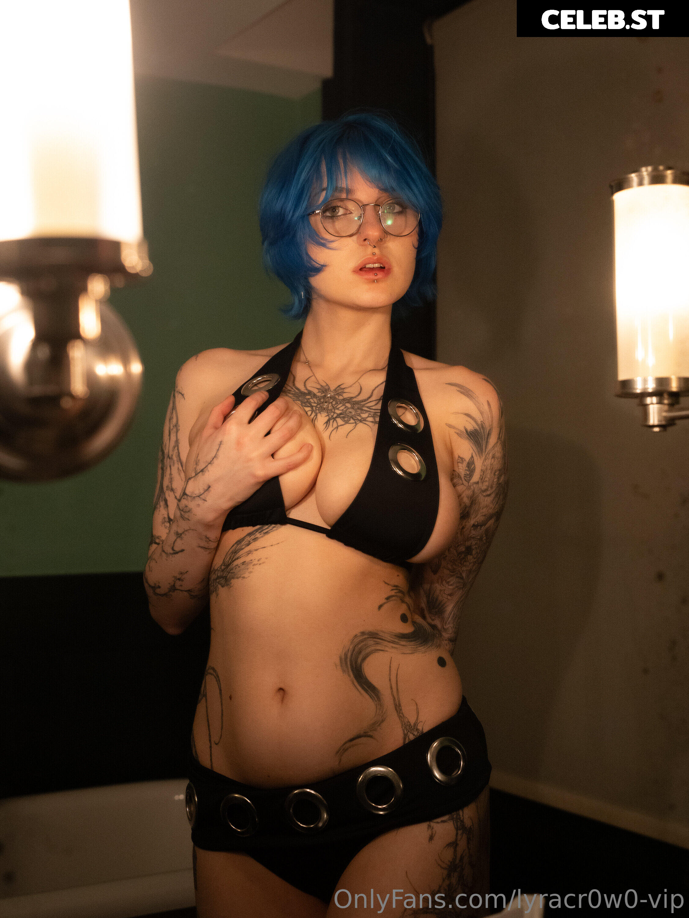 Lyra Crow | lyracr0w0 Image 24592043