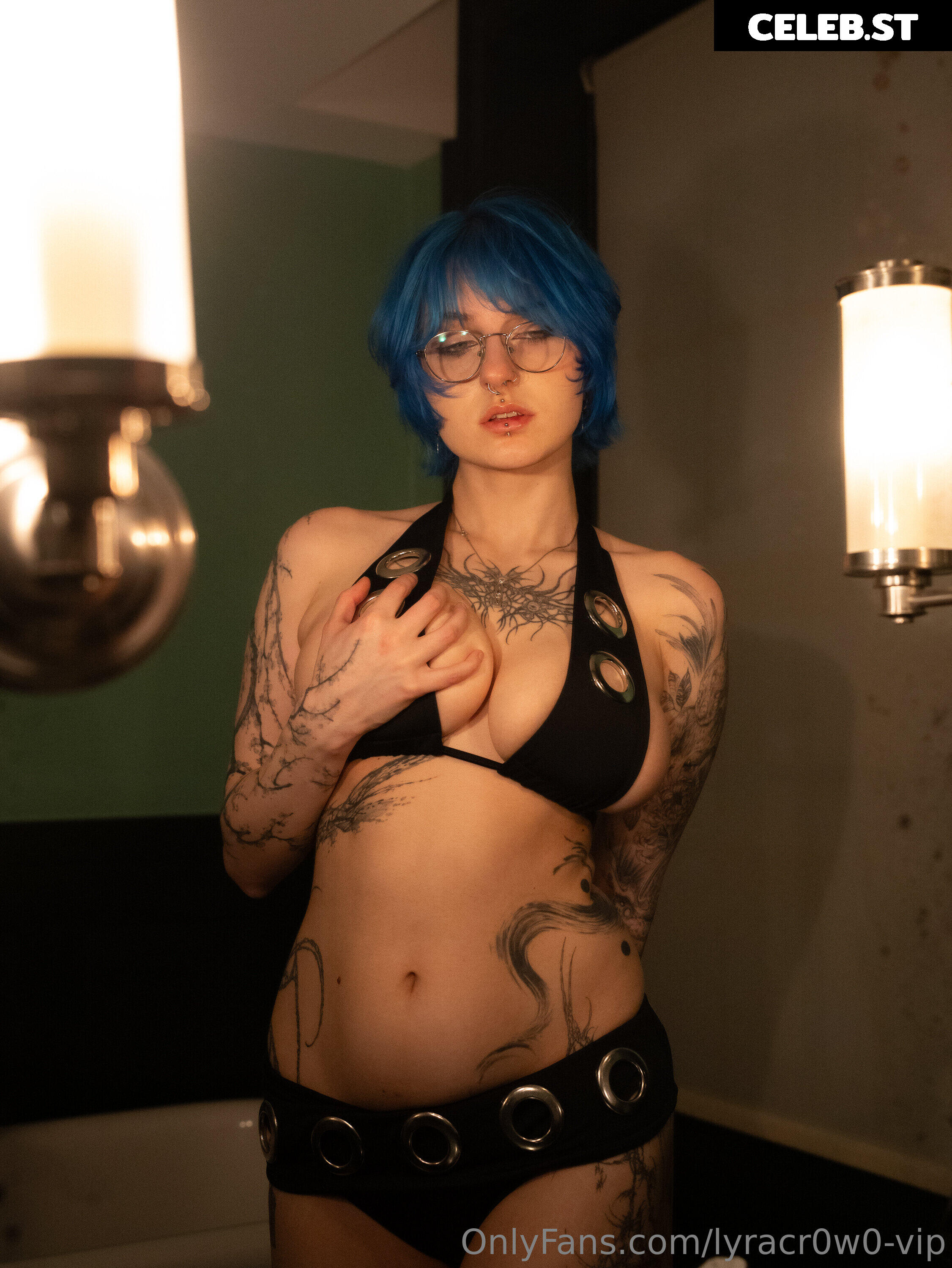 Lyra Crow | lyracr0w0 Image 24592042