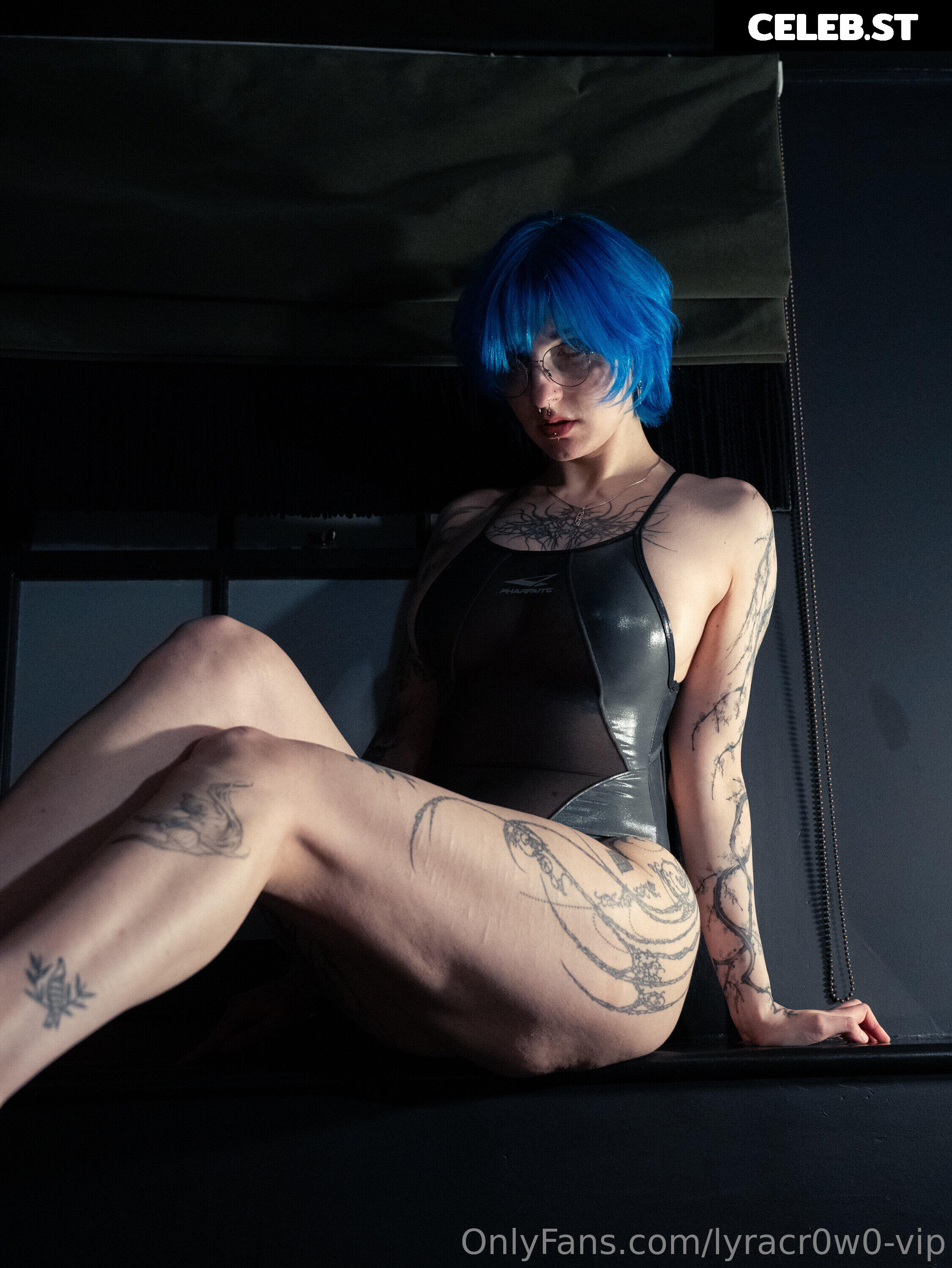 Lyra Crow | lyracr0w0 Image 24592310