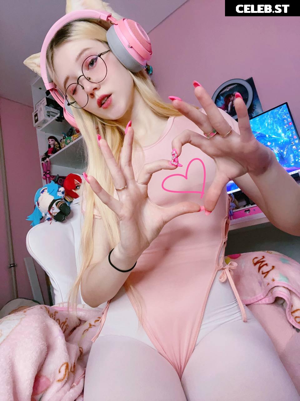 Kawaii Fox Tyan / Kawaiifox / dollish_fox / Sashalis Image 24455740