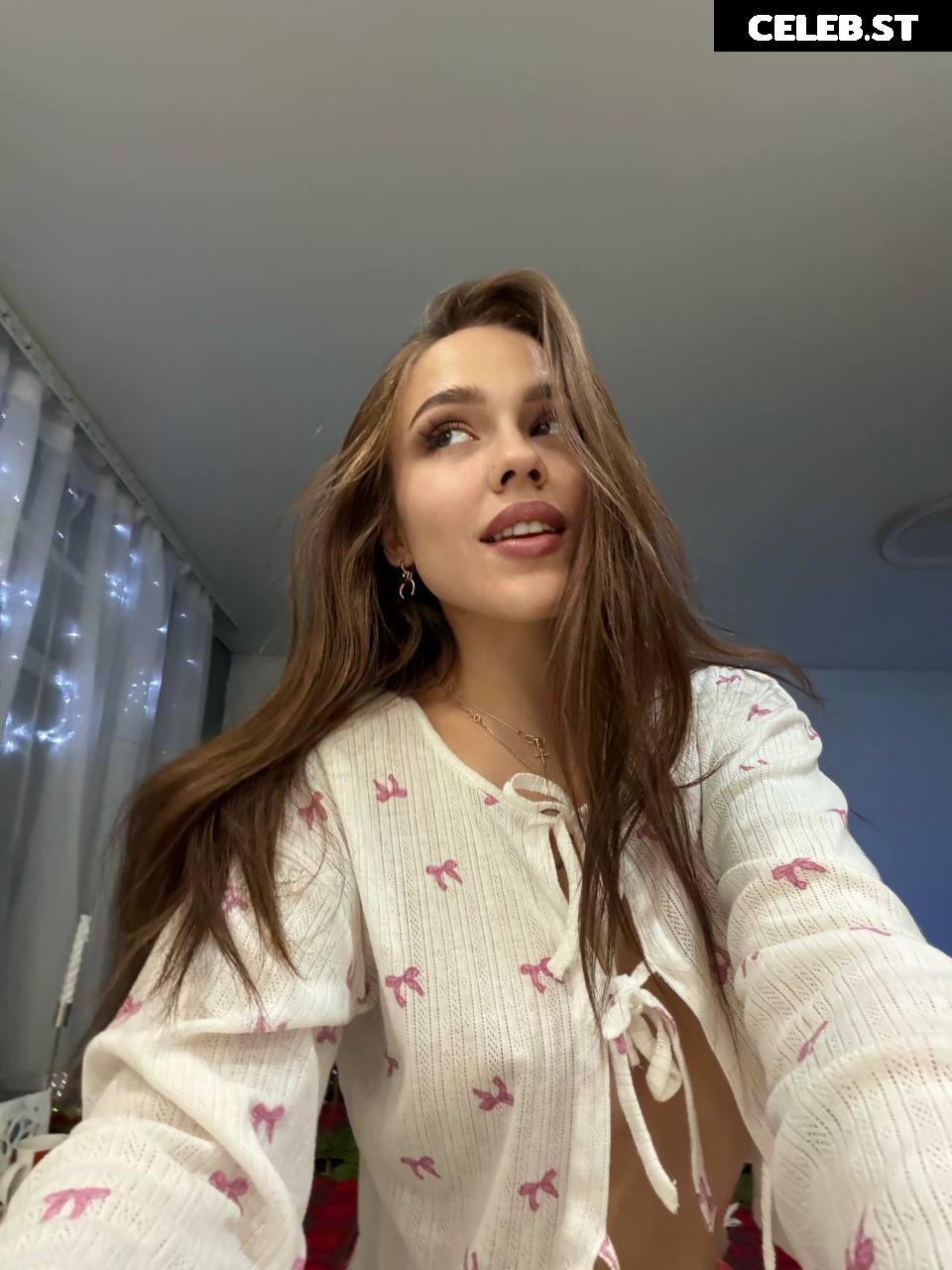 Dasha Grivina | GRIVINA Image 24455094