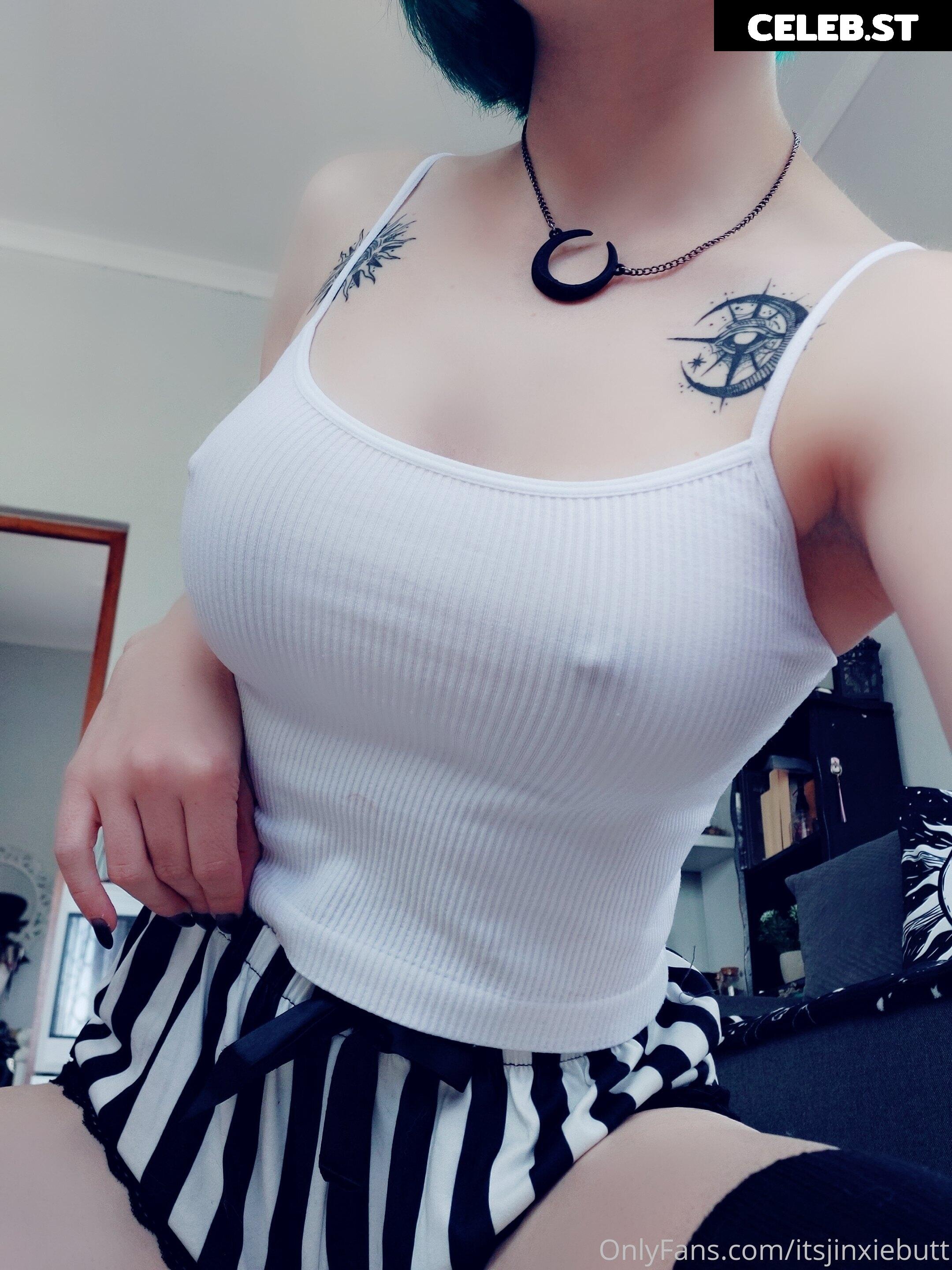 (itsjinxxxie / itsJinxieButt Image 2445473