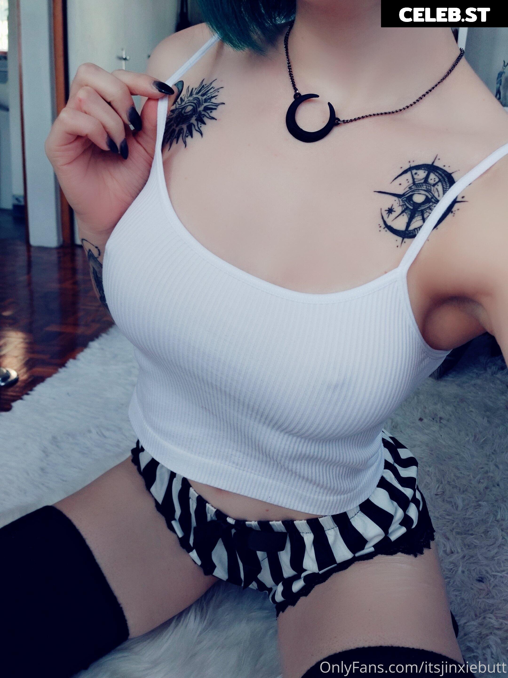 (itsjinxxxie / itsJinxieButt Image 2445383