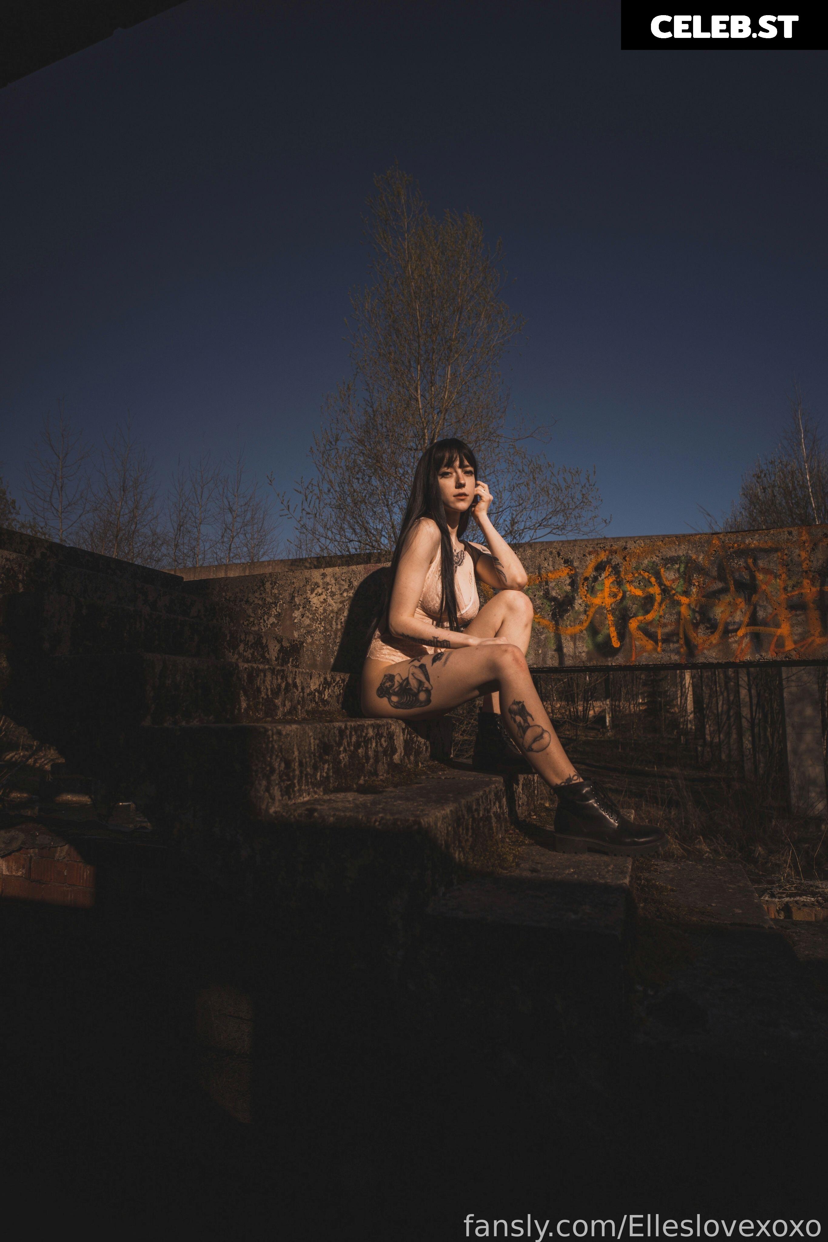 Elleslove | Elles | elleslovexoxo Image 24453313