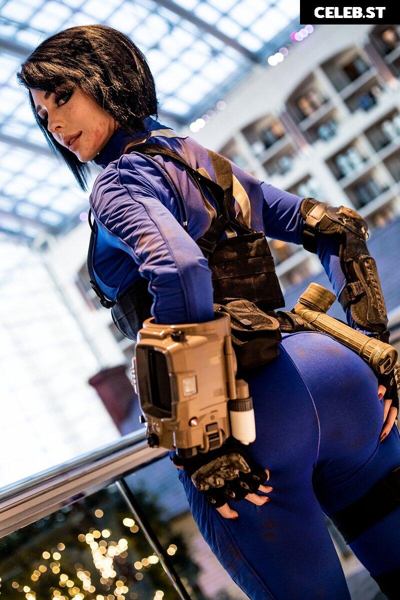 Jenna Lynn Meowri Image 24471842