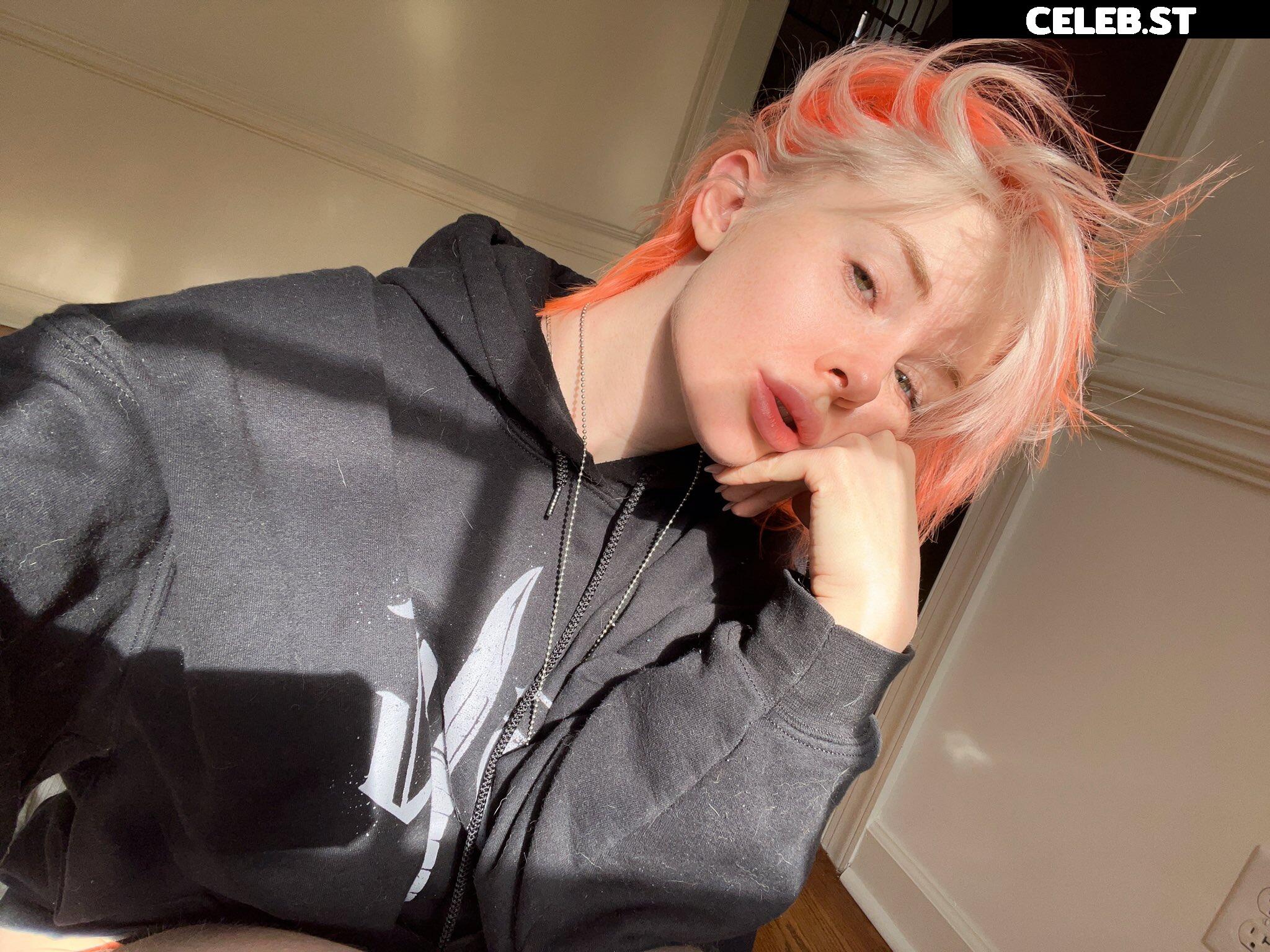 Jenna Lynn Meowri Image 24470951