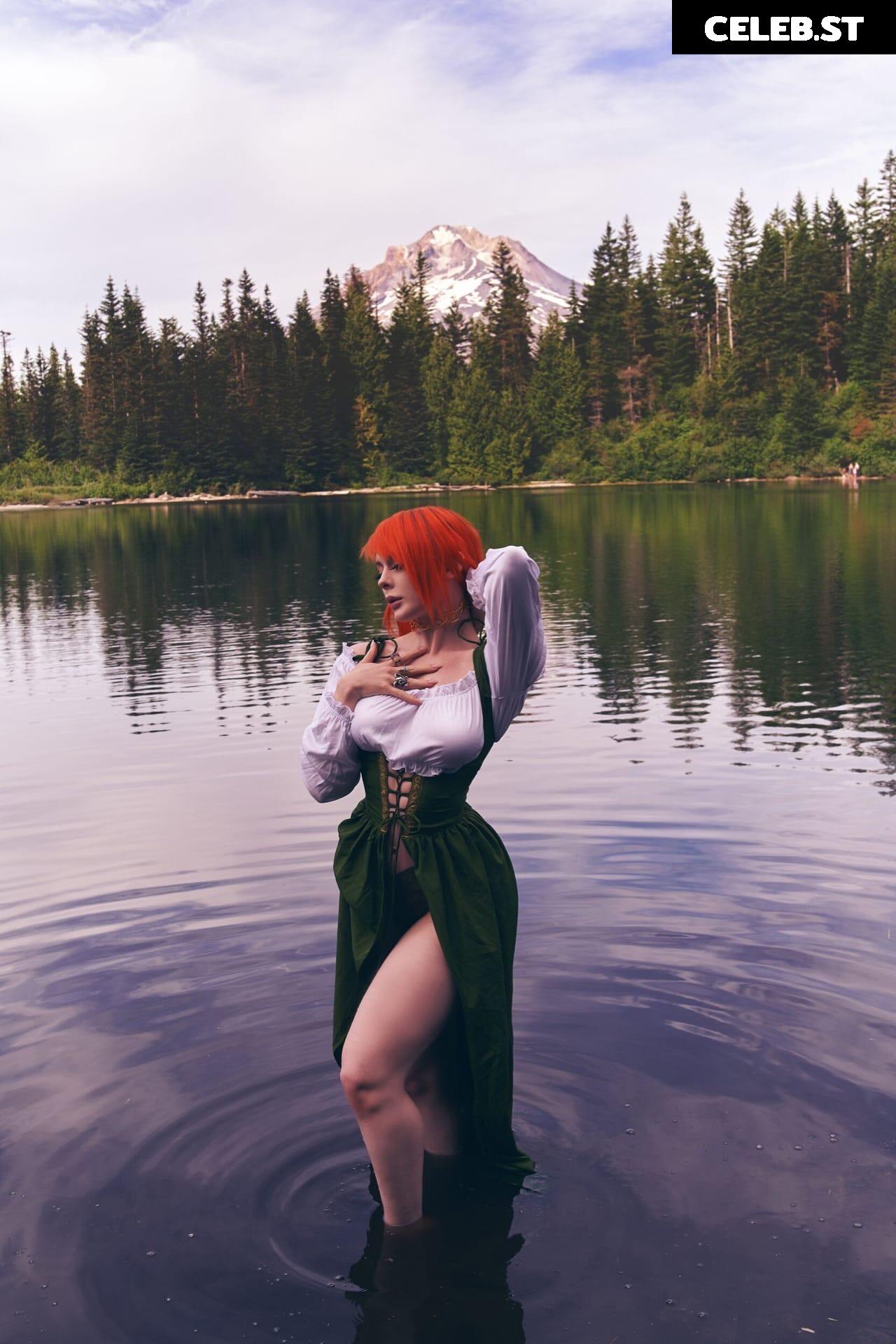 Jenna Lynn Meowri Image 24470613