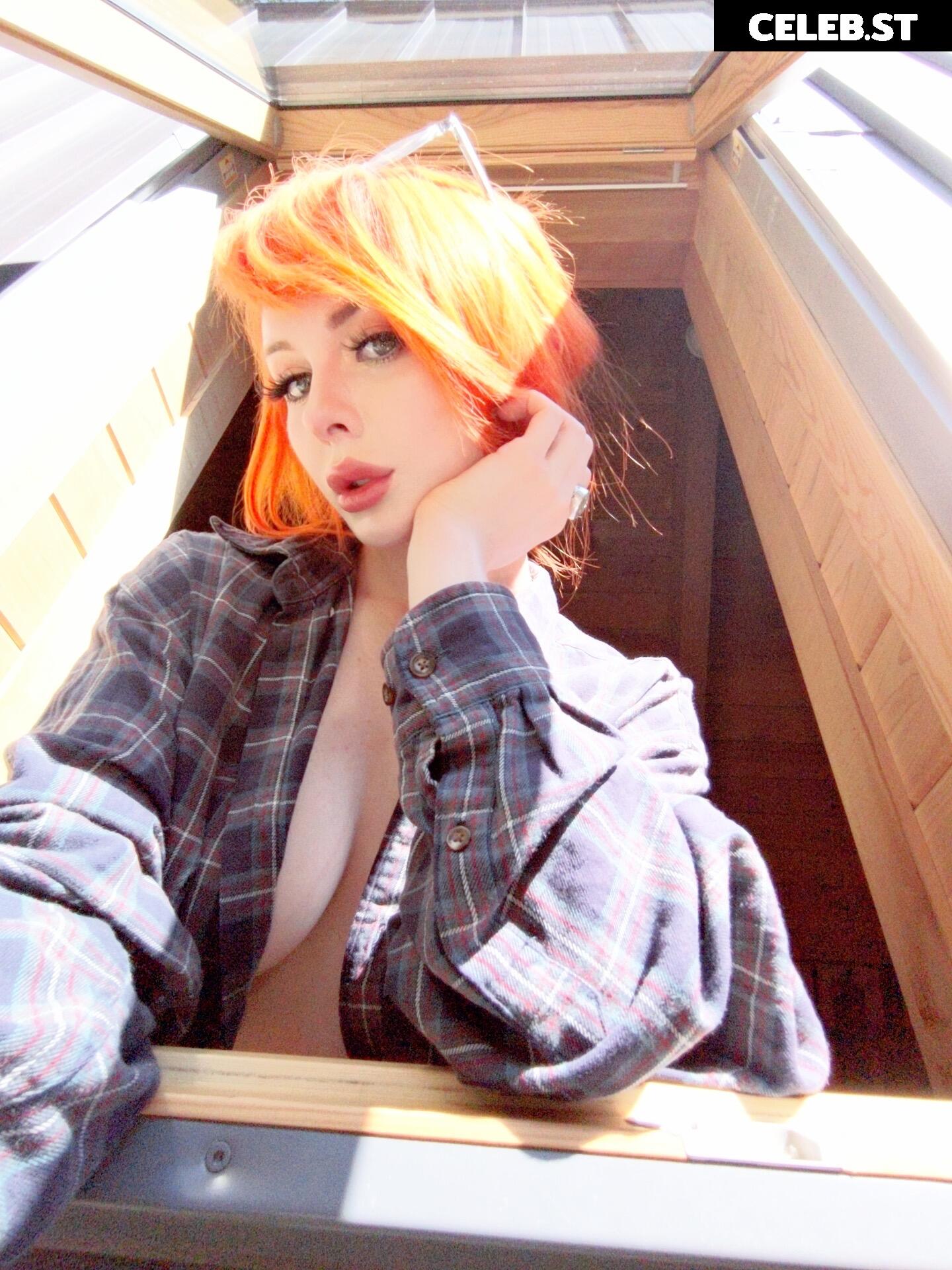 Jenna Lynn Meowri Image 24470632