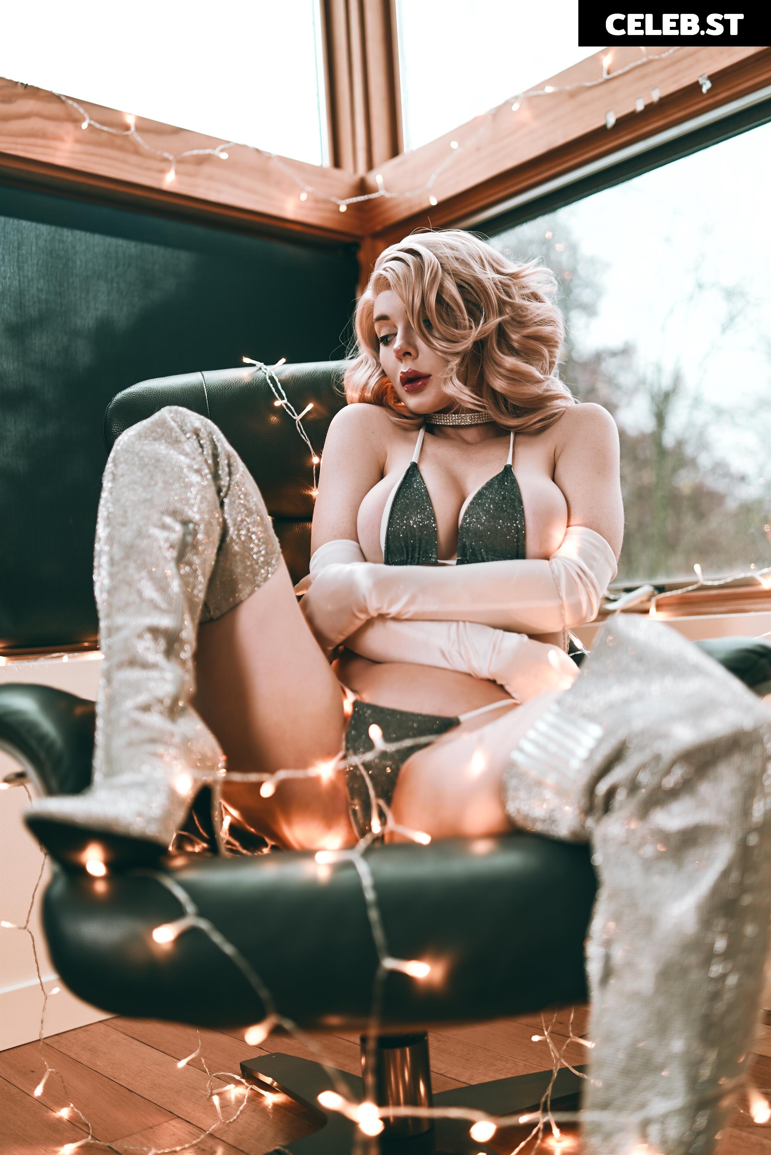 Jenna Lynn Meowri Image 24470117