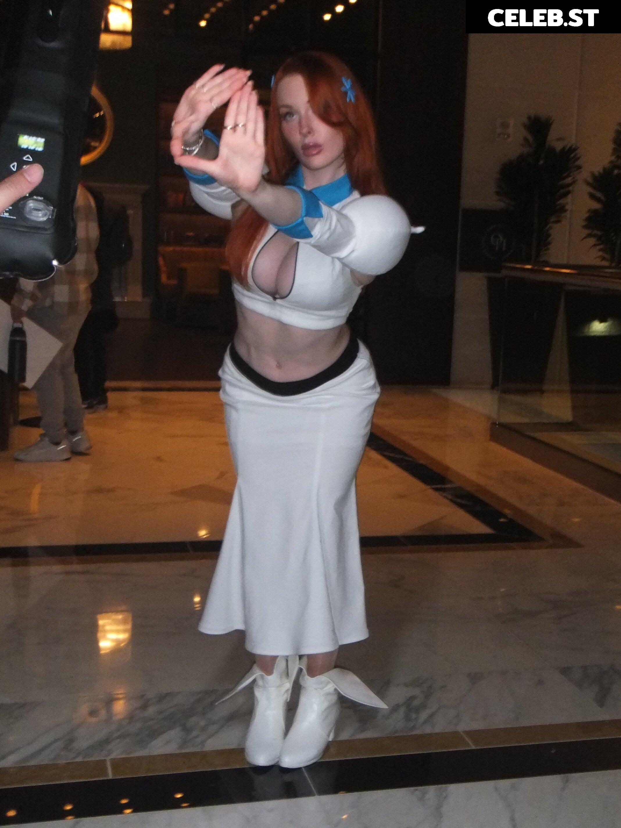 Jenna Lynn Meowri Image 24473172