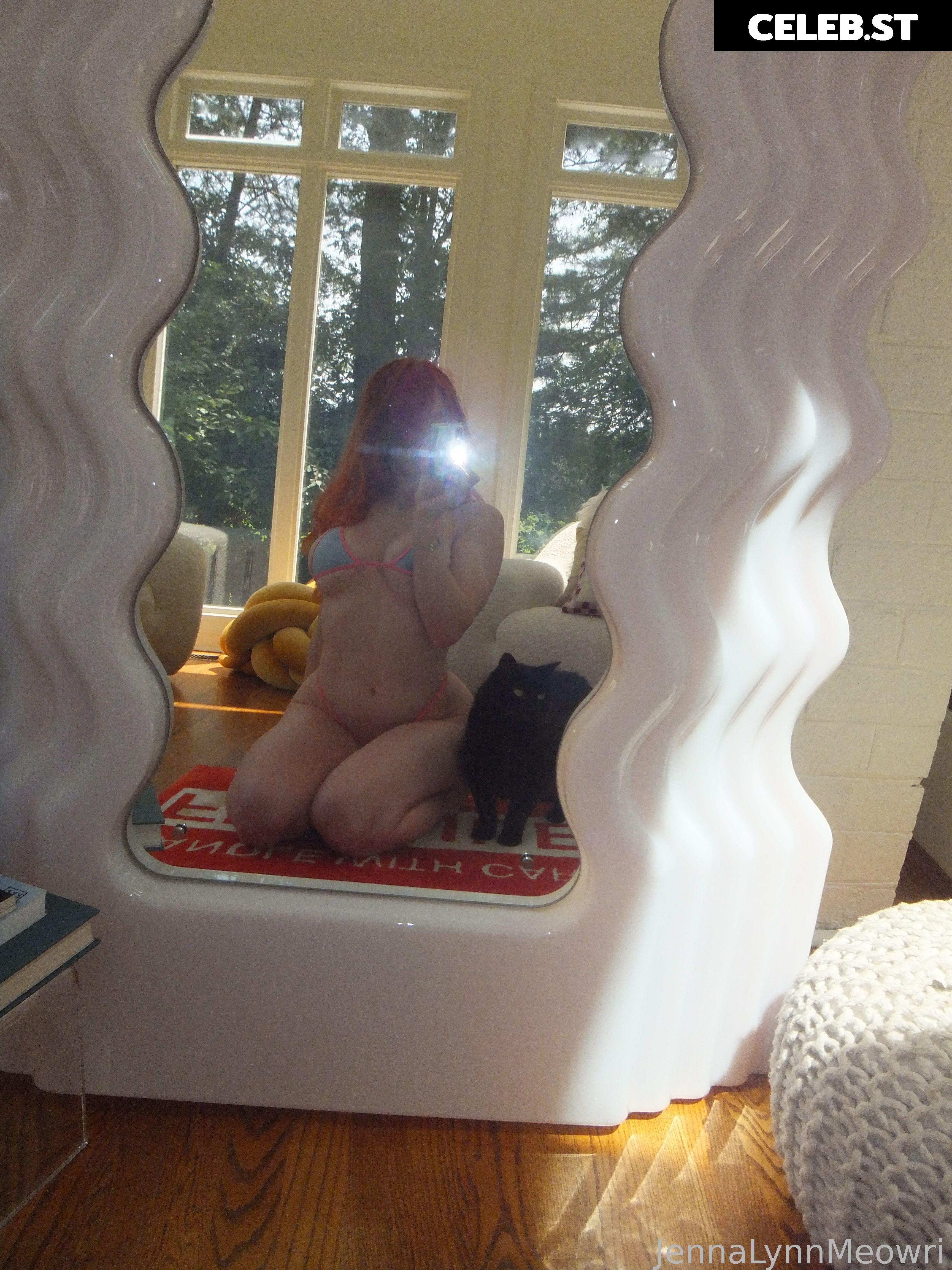 Jenna Lynn Meowri Image 24472636