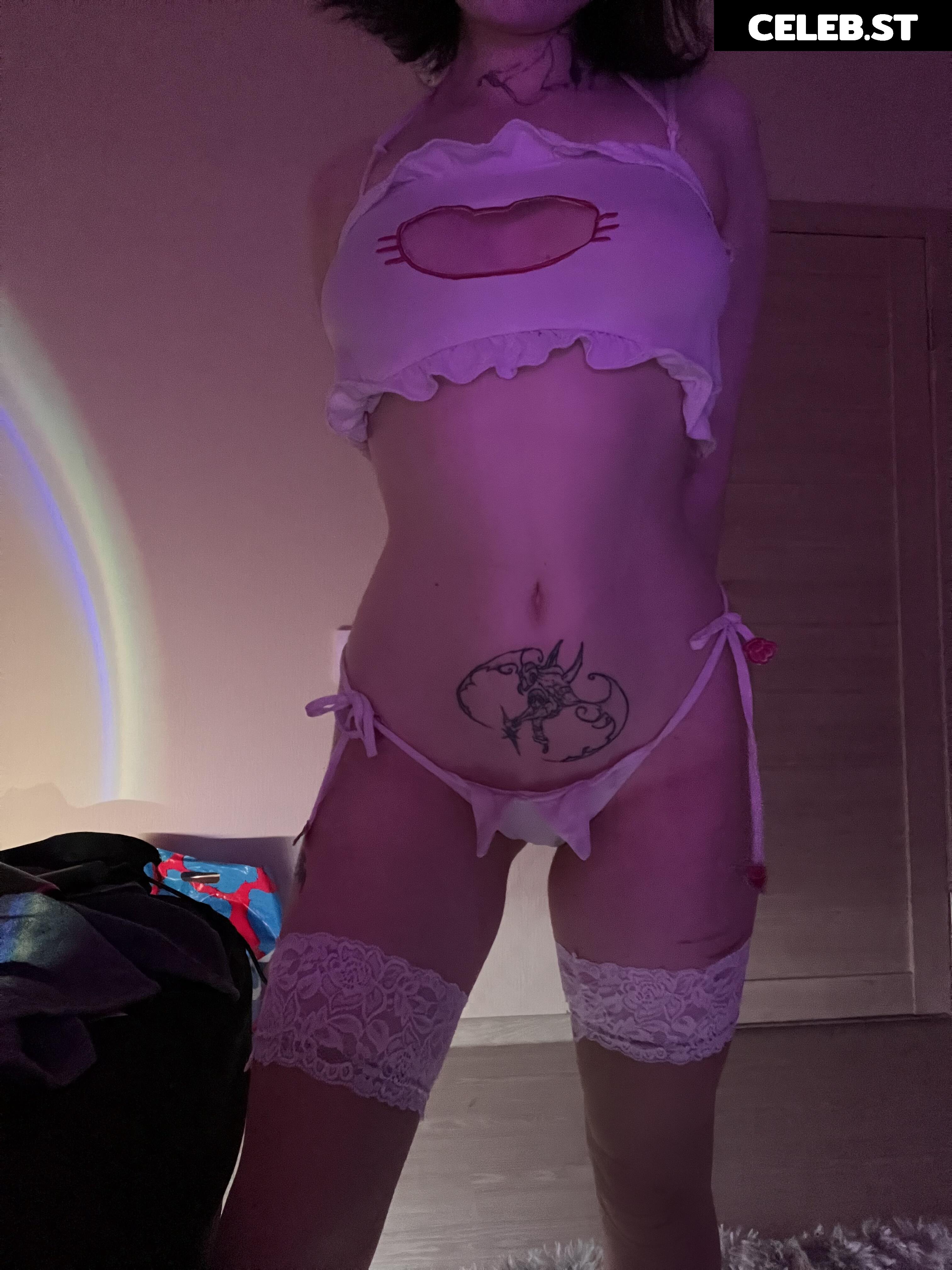 sqwrtick / clownnnsqs / Vukusha Image 24447817