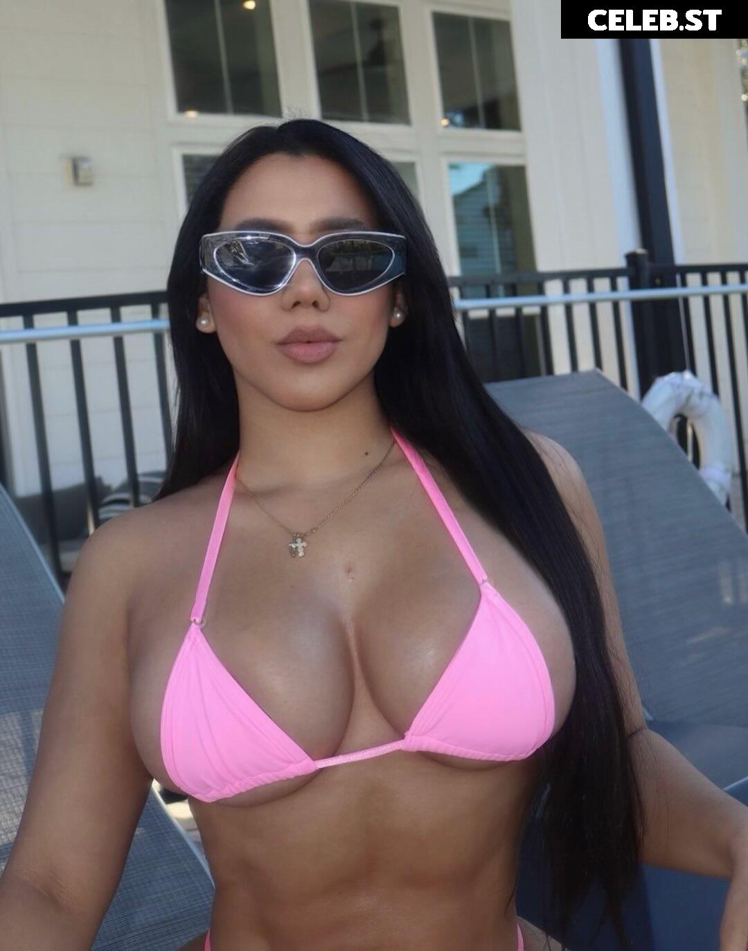 __rv99 / rv / romerov / Rashel Valentina Image 24443266