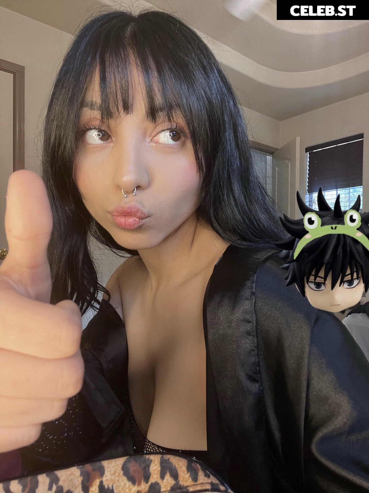 d00mlee / thotmegumi Image 24442528