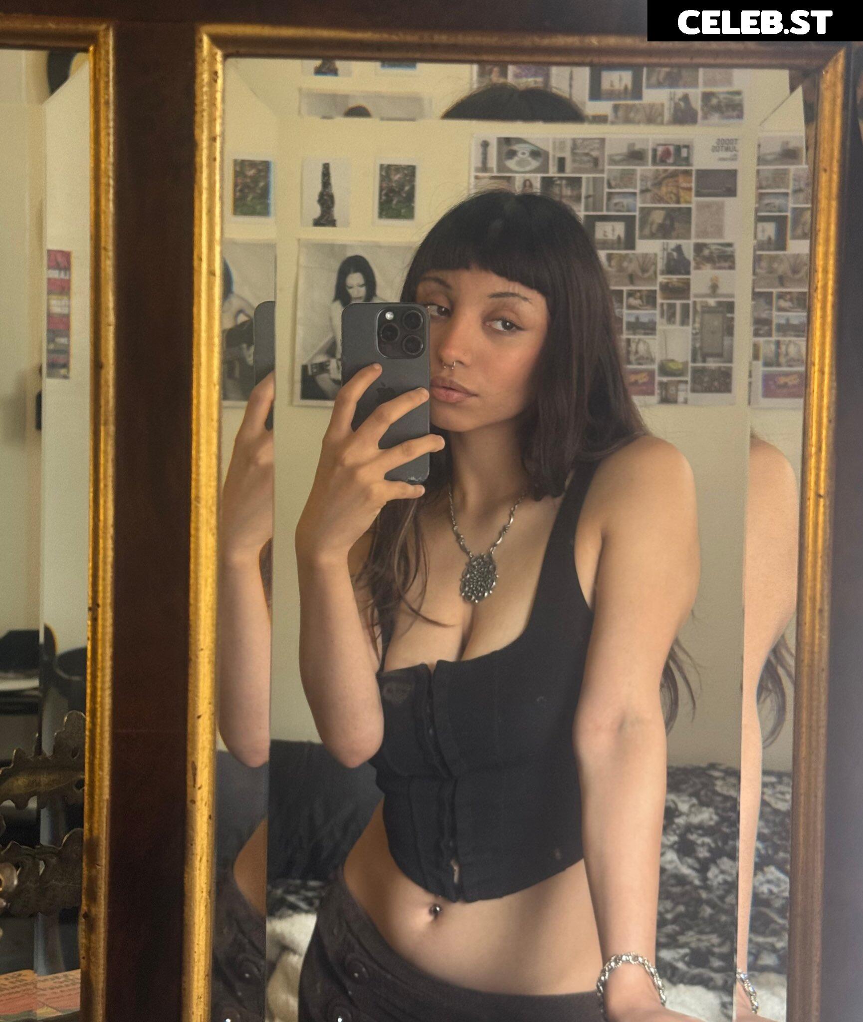 d00mlee / thotmegumi Image 24442498