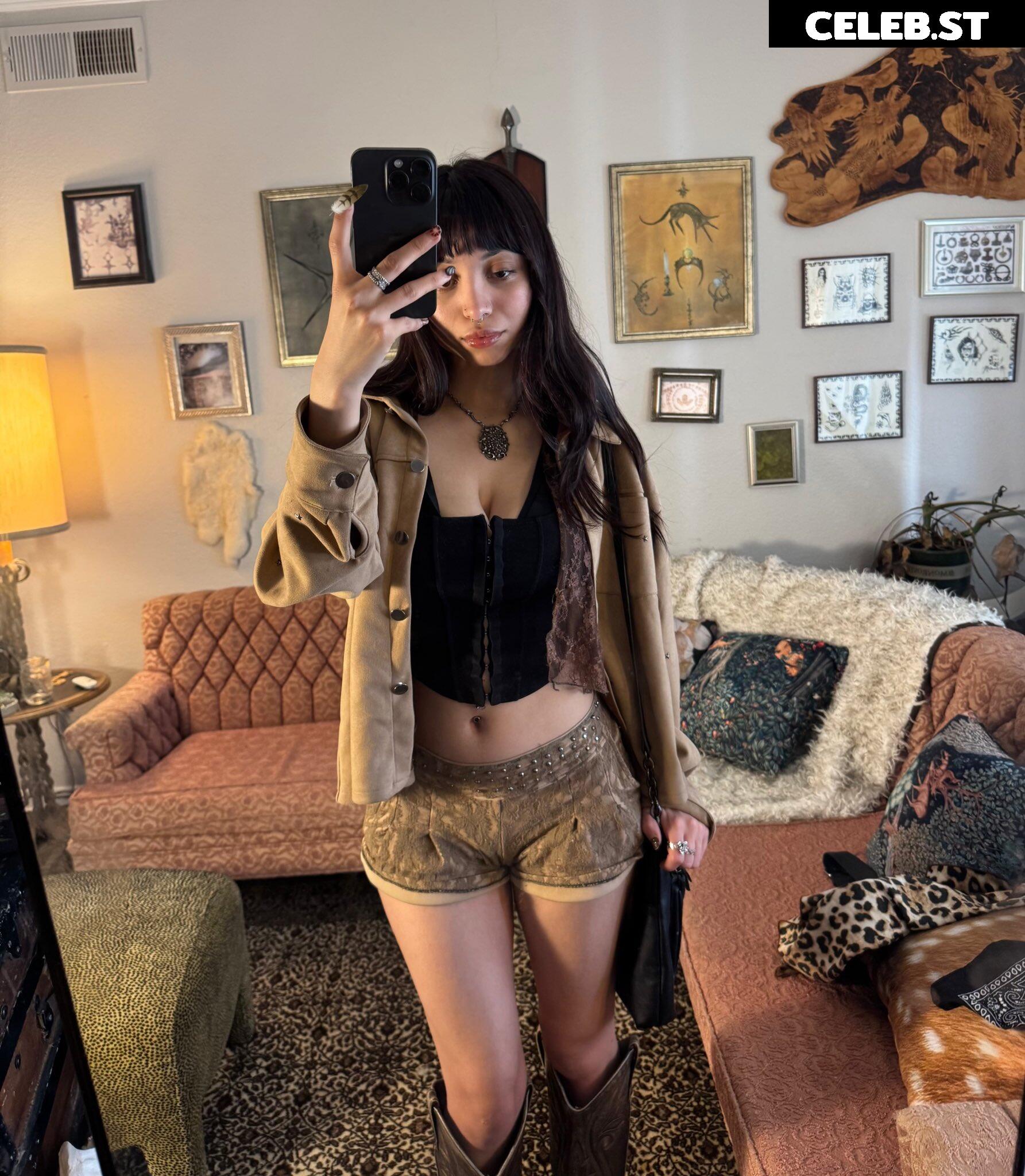 d00mlee / thotmegumi Image 24442456
