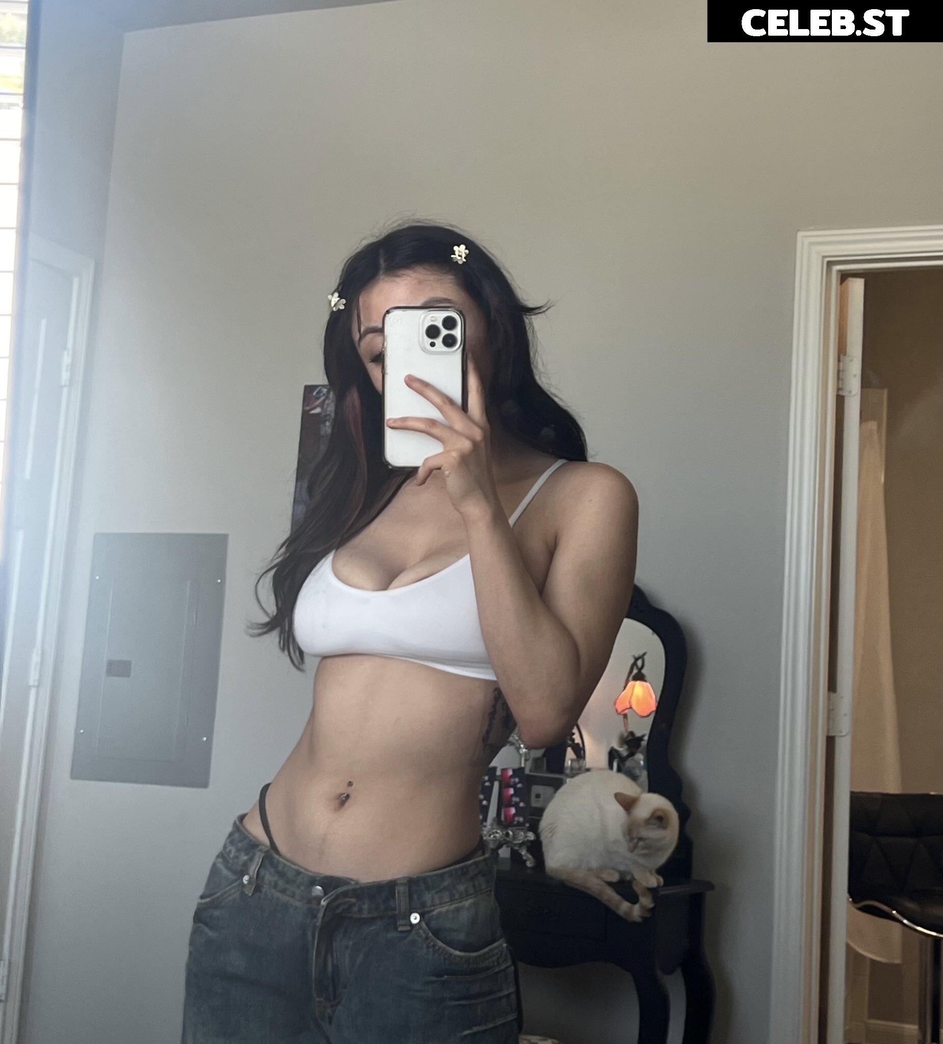 d00mlee / thotmegumi Image 24442440