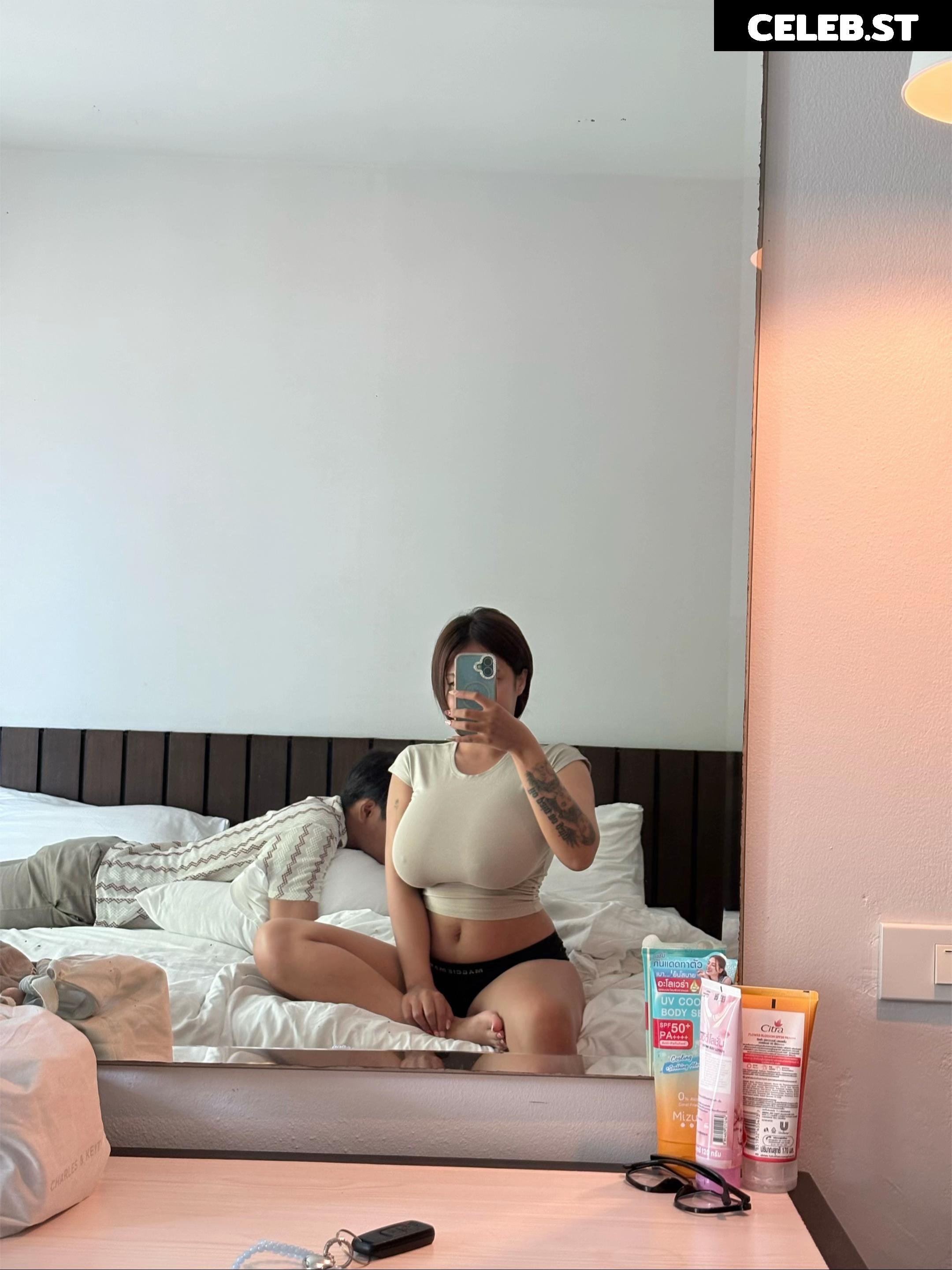 sn_xny [Busty Thai] Image 24410387