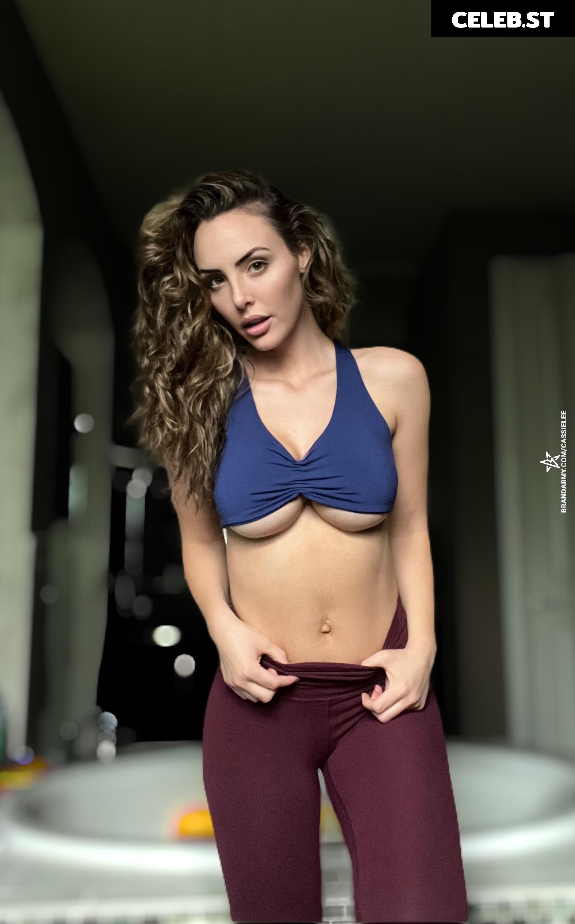 Cassie Lee/Jess McKay (Peyton Royce/Billie Kay) Image 24425860