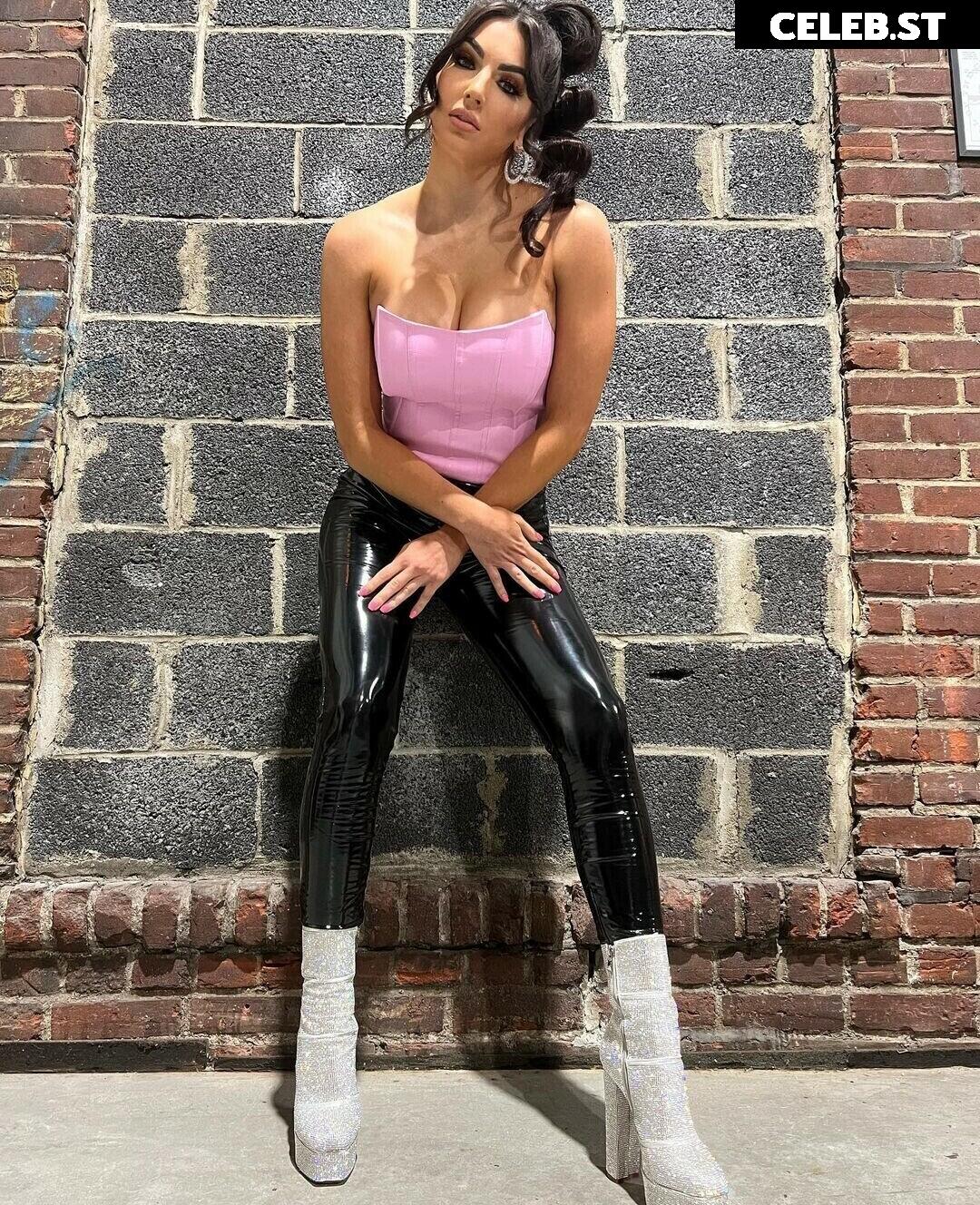 Cassie Lee/Jess McKay (Peyton Royce/Billie Kay) Image 24425462