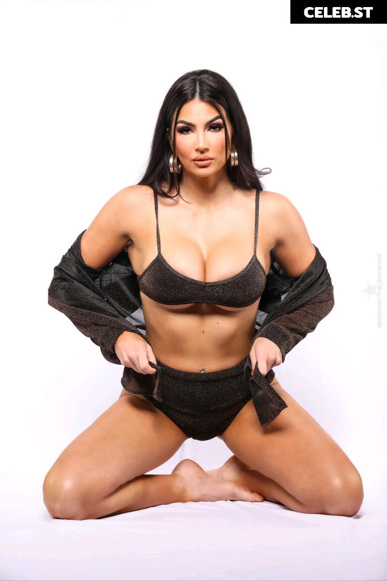 Cassie Lee/Jess McKay (Peyton Royce/Billie Kay) Image 24425454