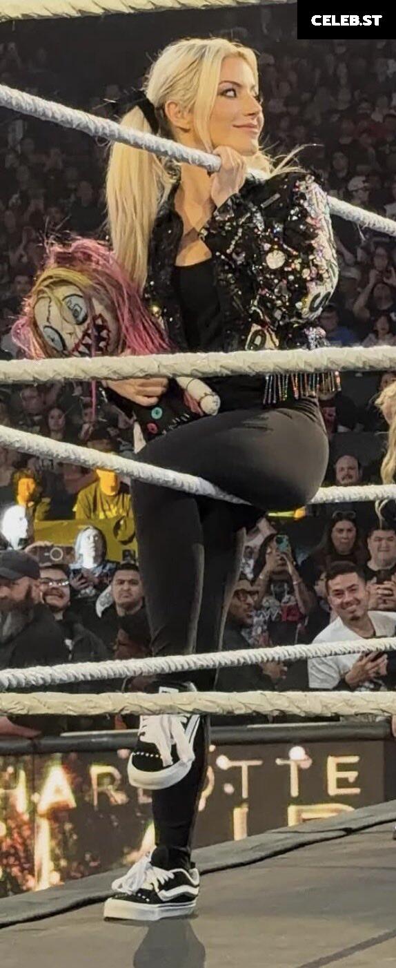 WWE Alexa Bliss Image 24425343