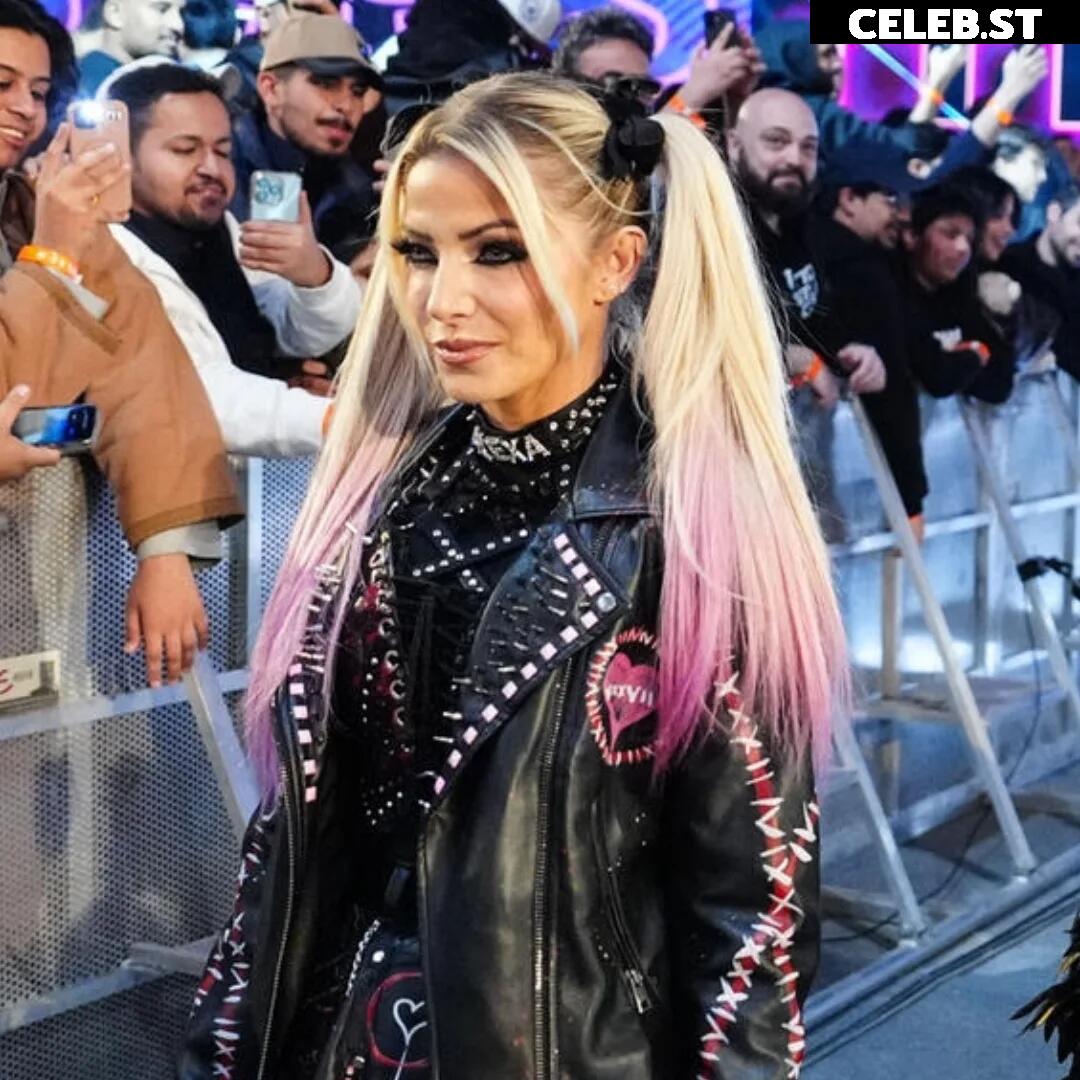 WWE Alexa Bliss Image 24425299