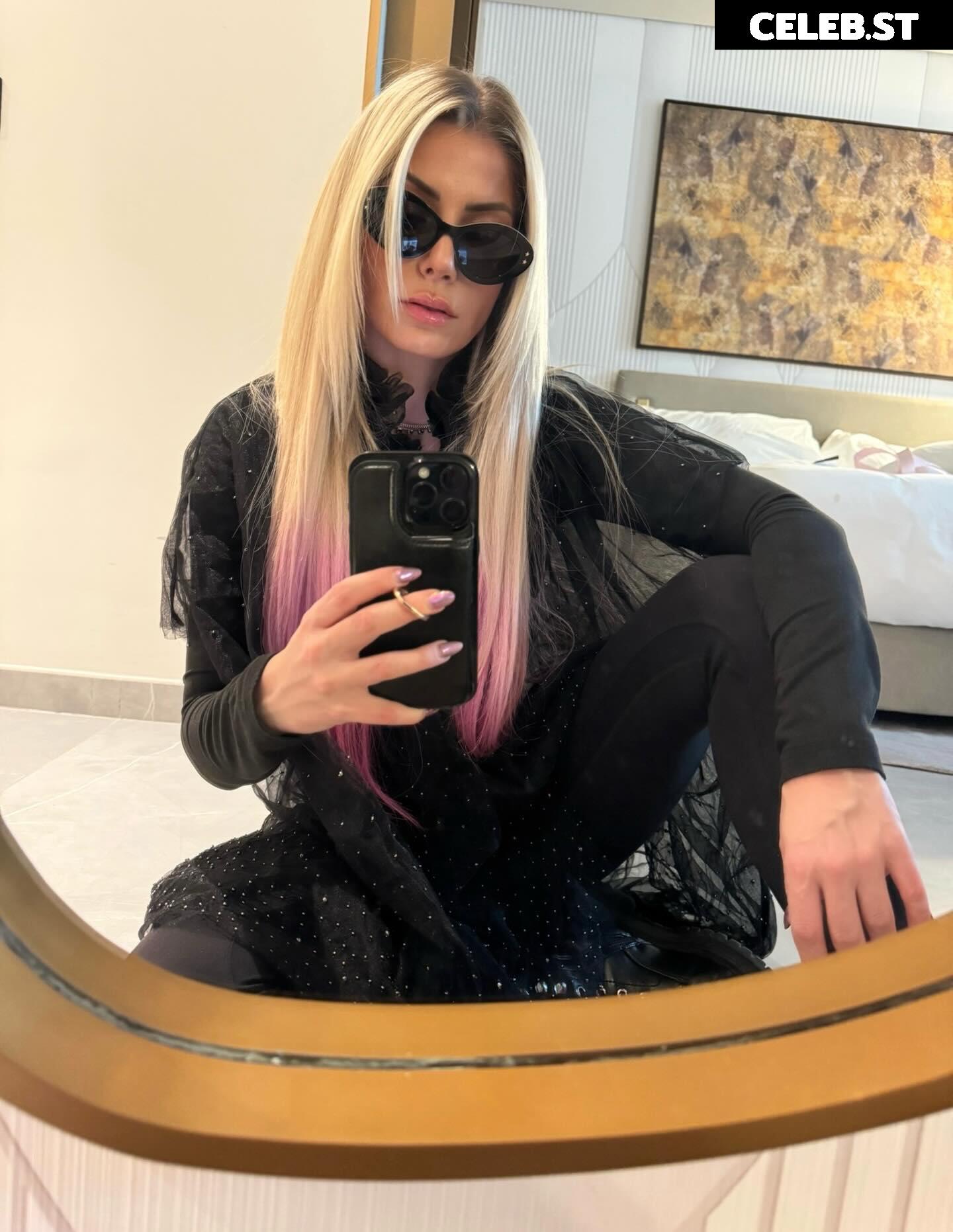 WWE Alexa Bliss Image 24425287
