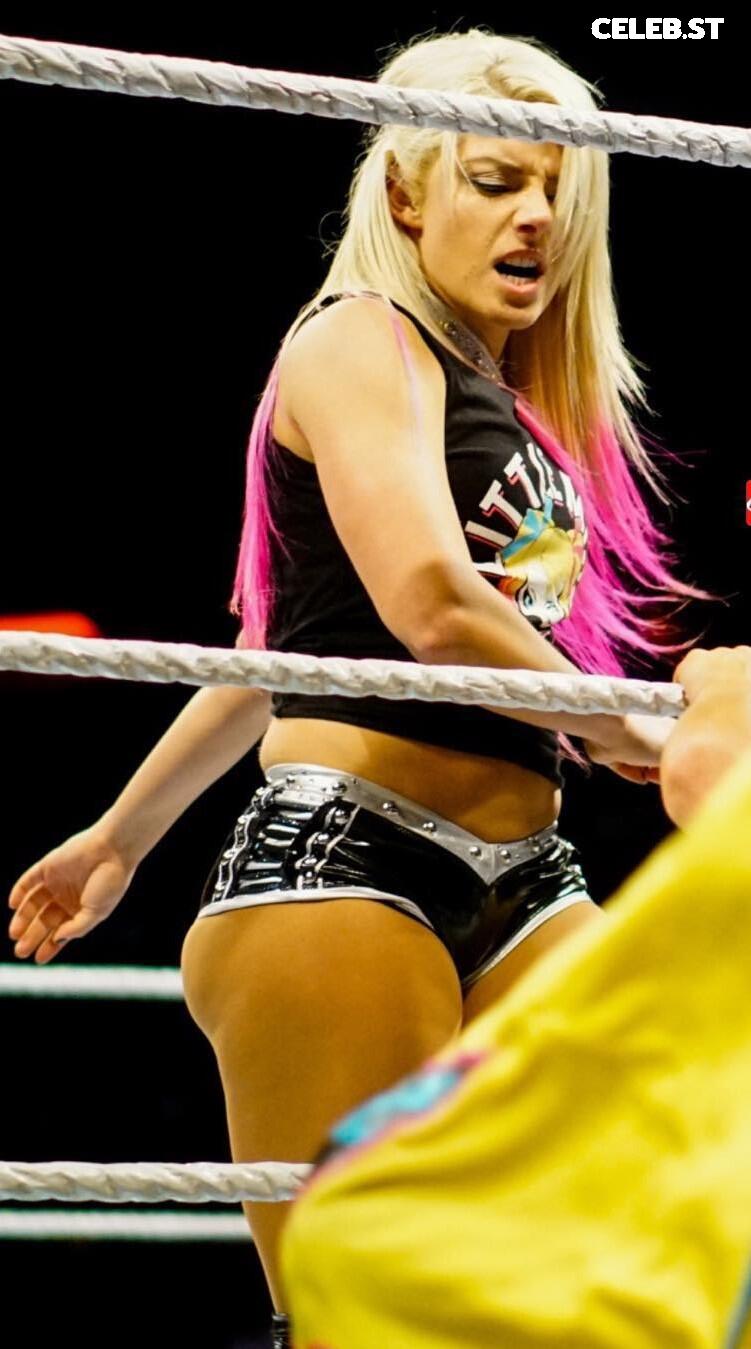 WWE Alexa Bliss Image 24425215