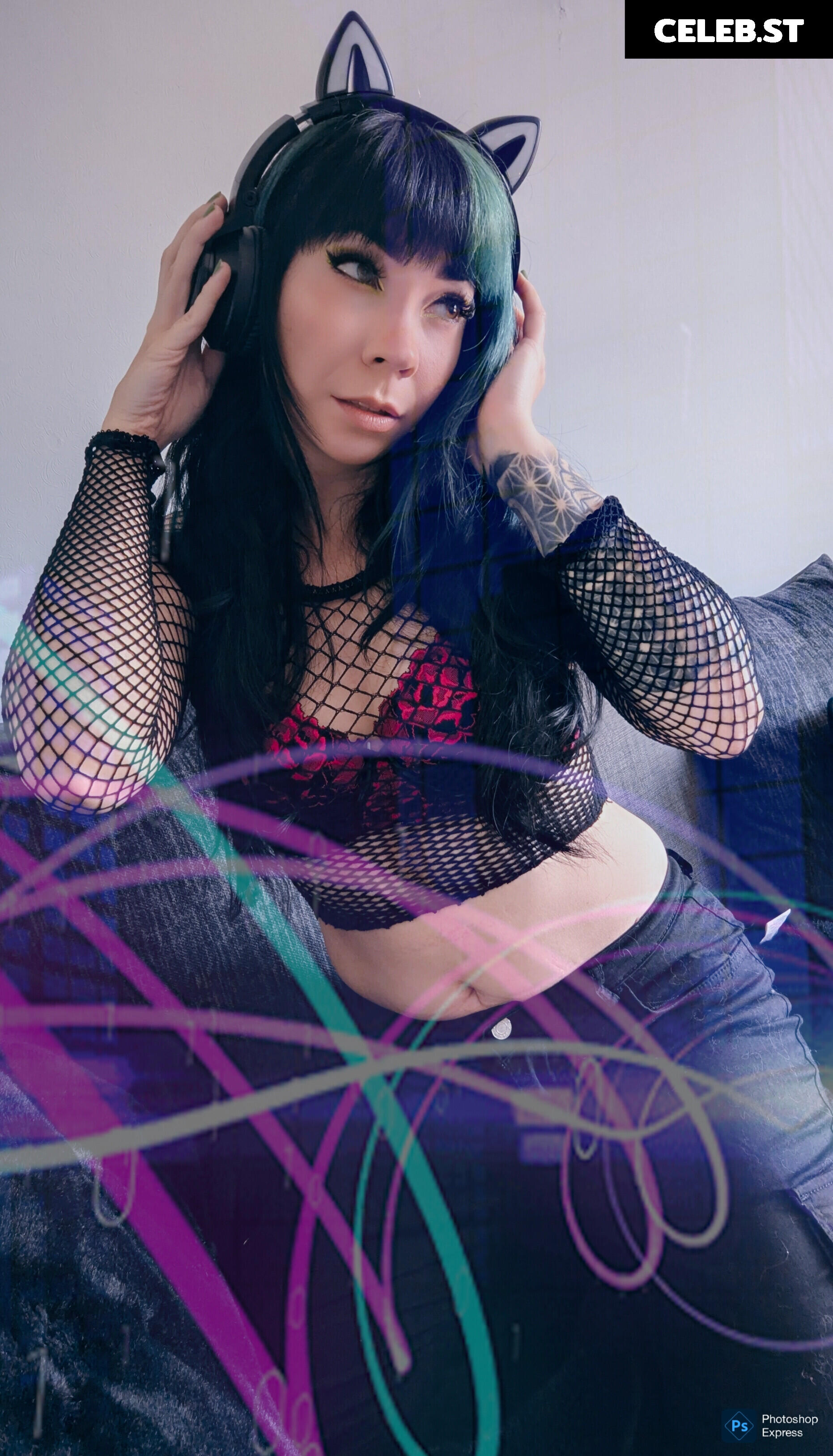 Chloe Drinkwater (Skarlett Riot Singer) Image 24424503