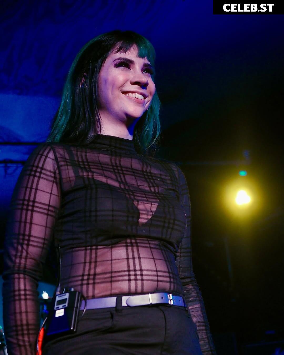 Chloe Drinkwater (Skarlett Riot Singer) Image 24424542