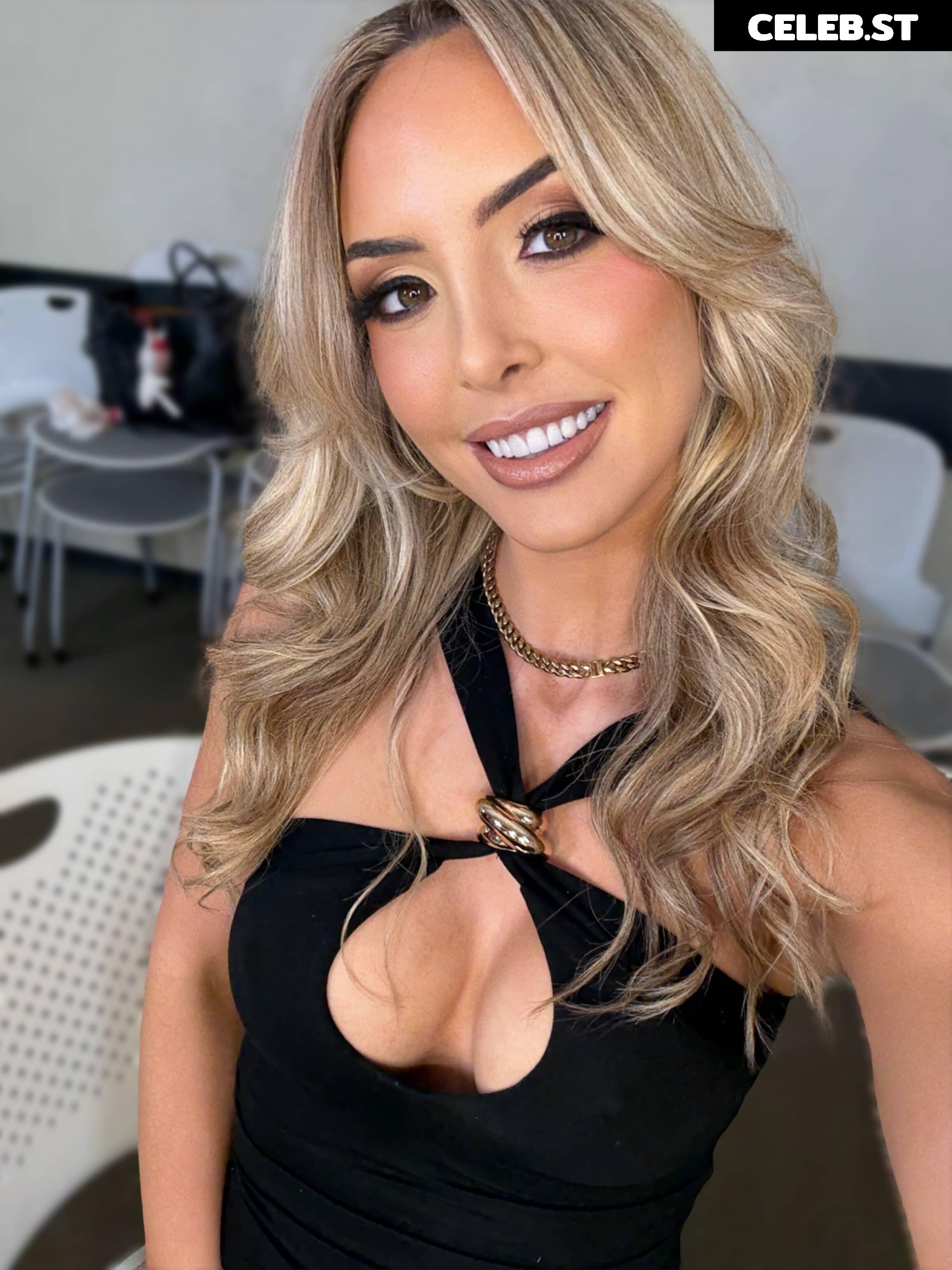 Cassie Lee/Jess McKay (Peyton Royce/Billie Kay) Image 24426925
