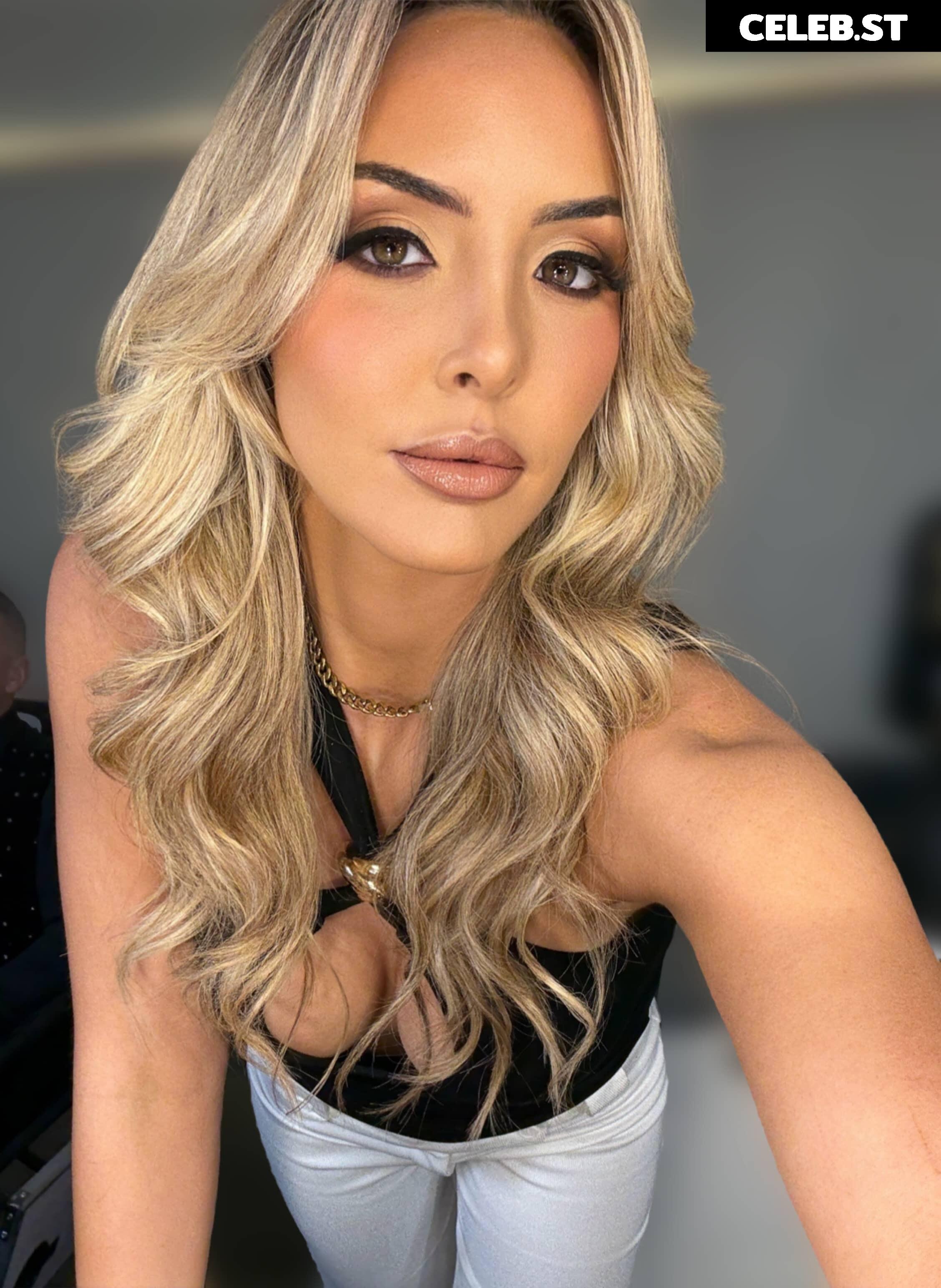 Cassie Lee/Jess McKay (Peyton Royce/Billie Kay) Image 24426929