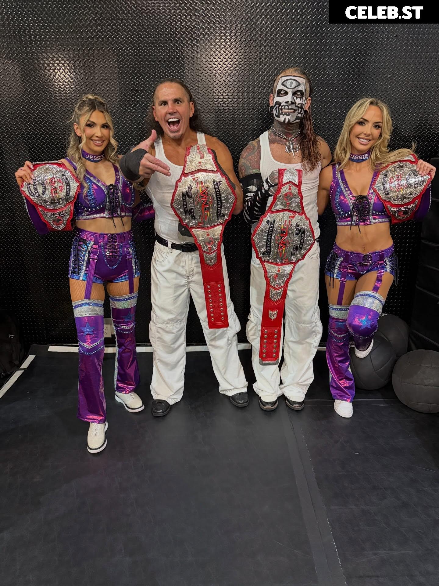 Cassie Lee/Jess McKay (Peyton Royce/Billie Kay) Image 24426961