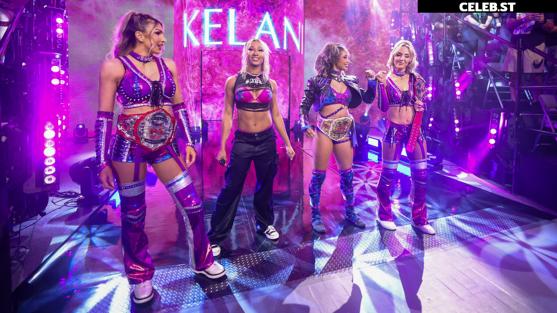 Cassie Lee/Jess McKay (Peyton Royce/Billie Kay) Image 24426824