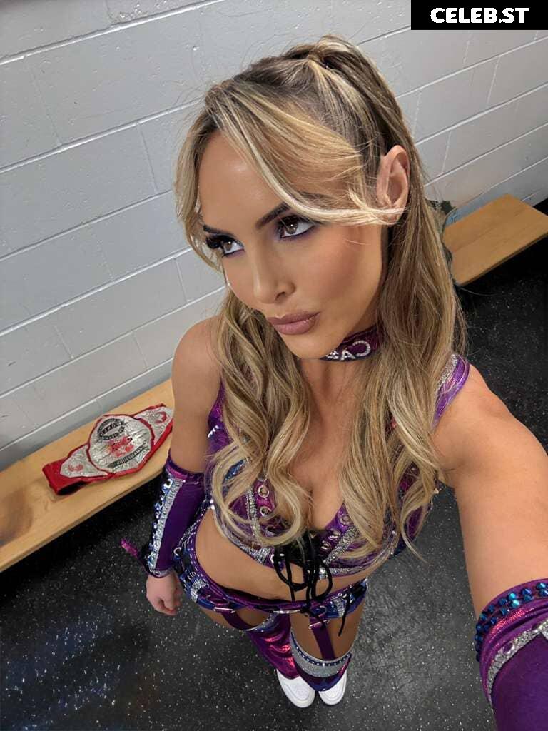 Cassie Lee/Jess McKay (Peyton Royce/Billie Kay) Image 24426852