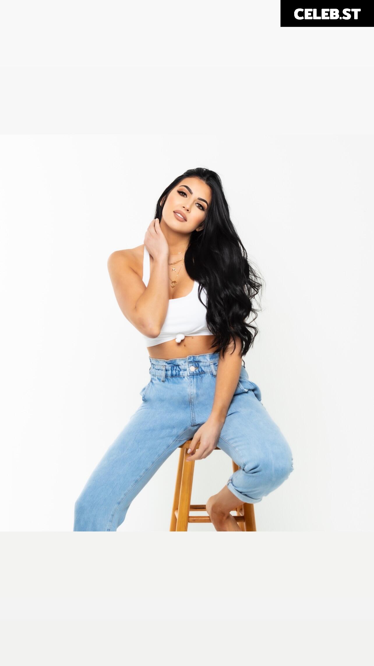 Cassie Lee/Jess McKay (Peyton Royce/Billie Kay) Image 24426530