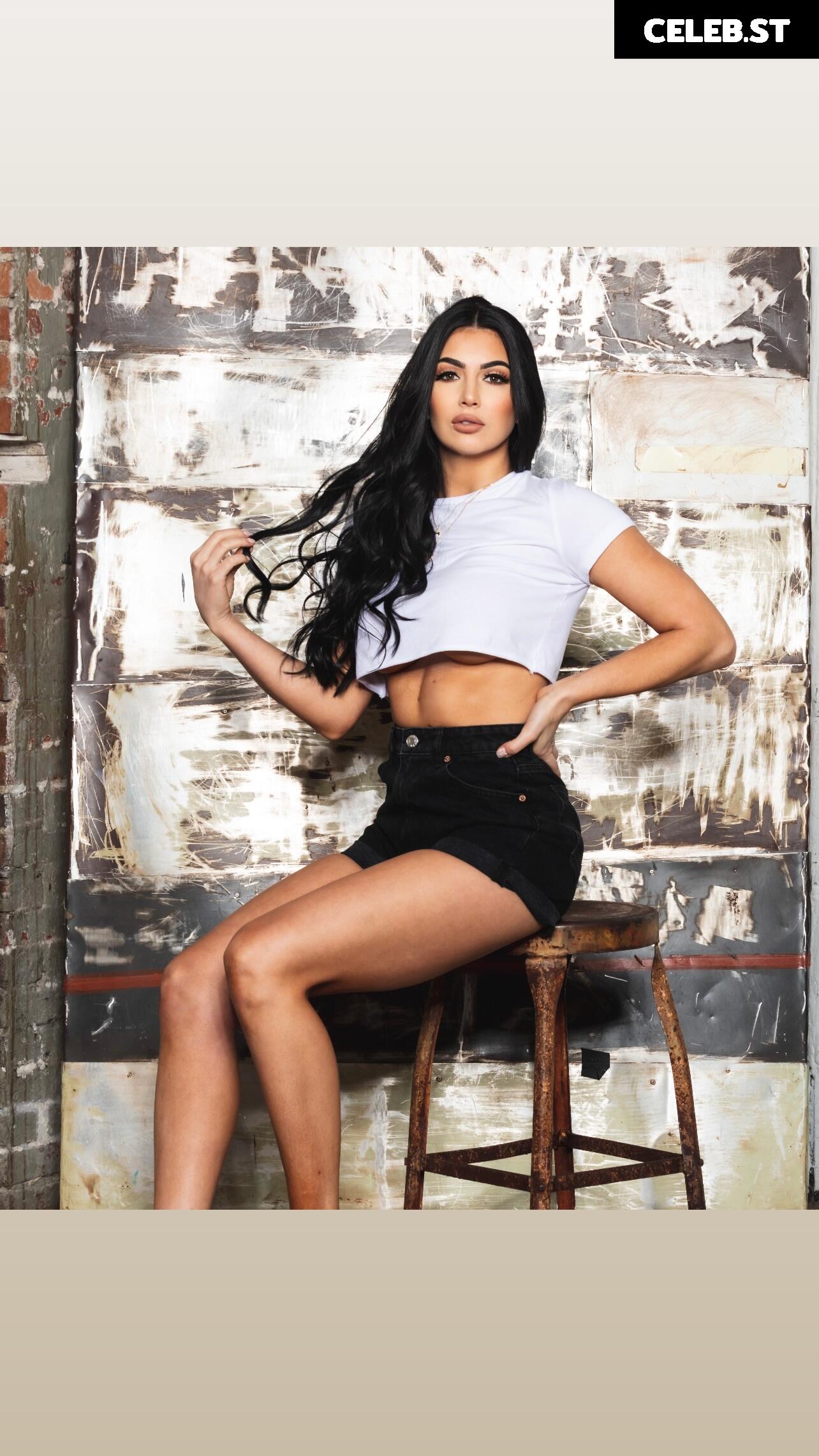 Cassie Lee/Jess McKay (Peyton Royce/Billie Kay) Image 24426535