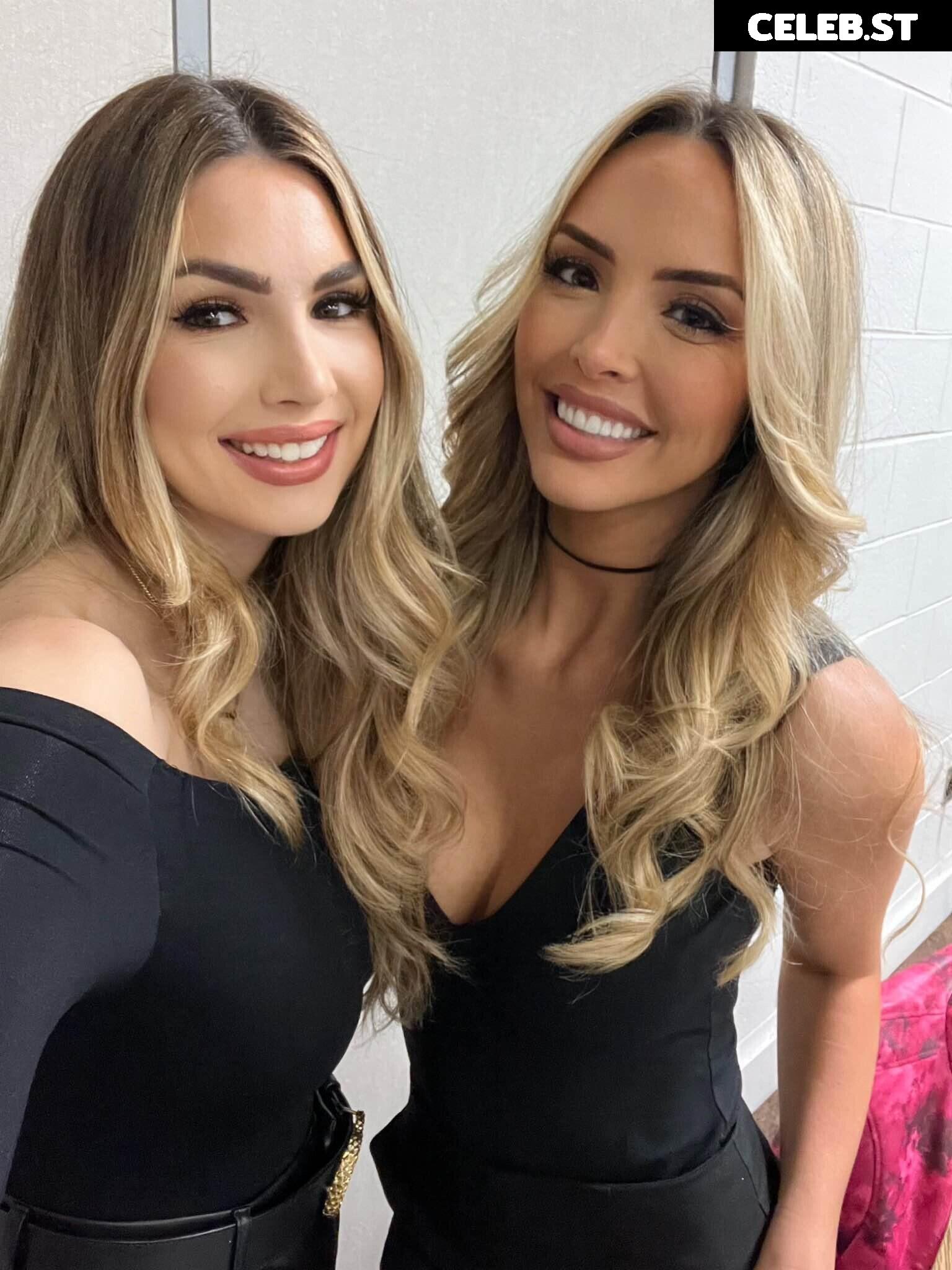 Cassie Lee/Jess McKay (Peyton Royce/Billie Kay) Image 24426419