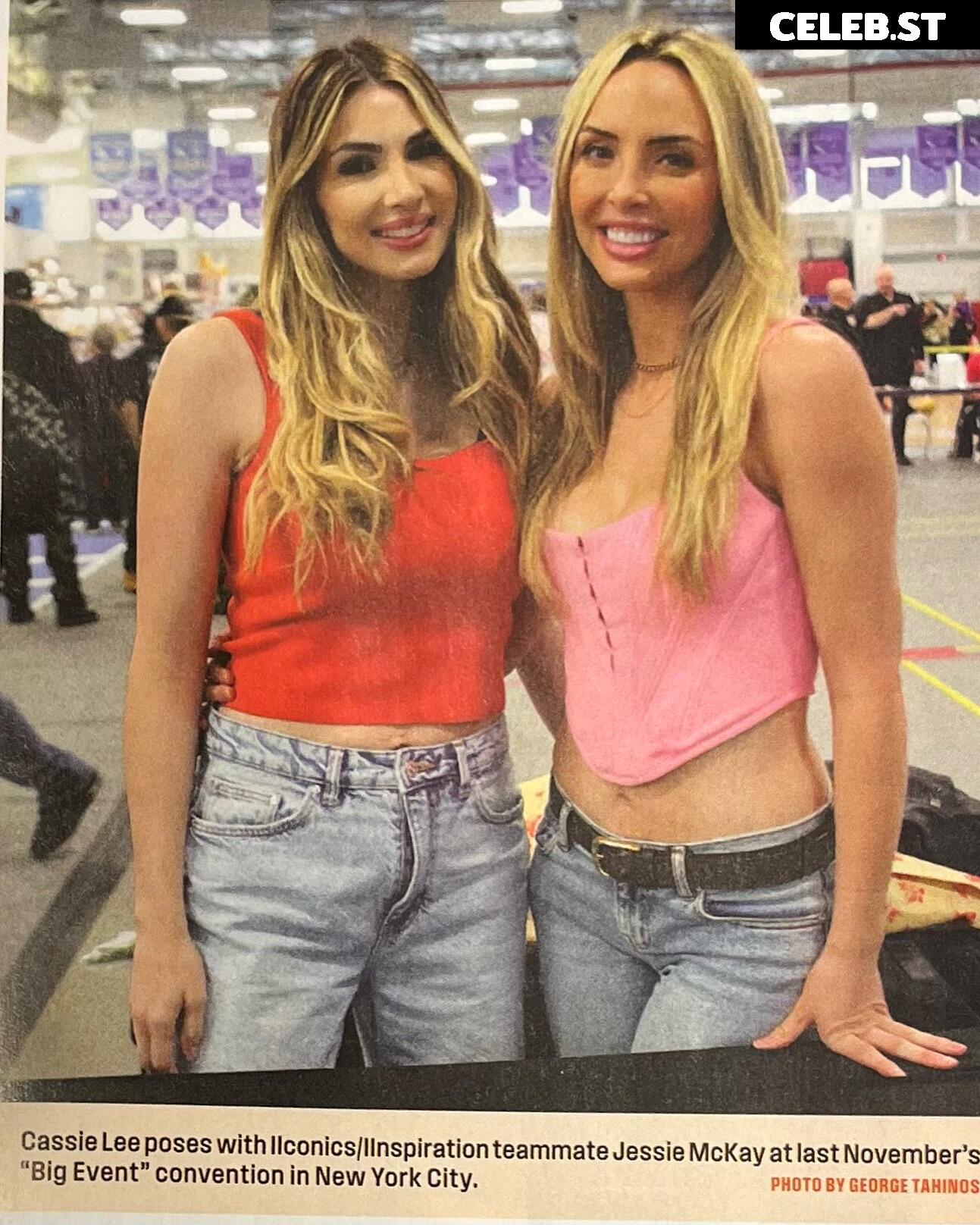 Cassie Lee/Jess McKay (Peyton Royce/Billie Kay) Image 24426715