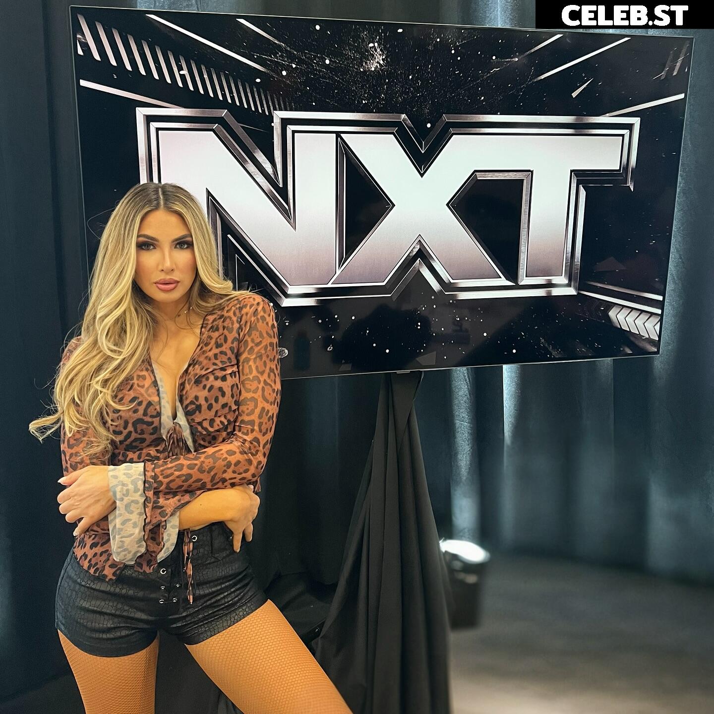 Cassie Lee/Jess McKay (Peyton Royce/Billie Kay) Image 24426763