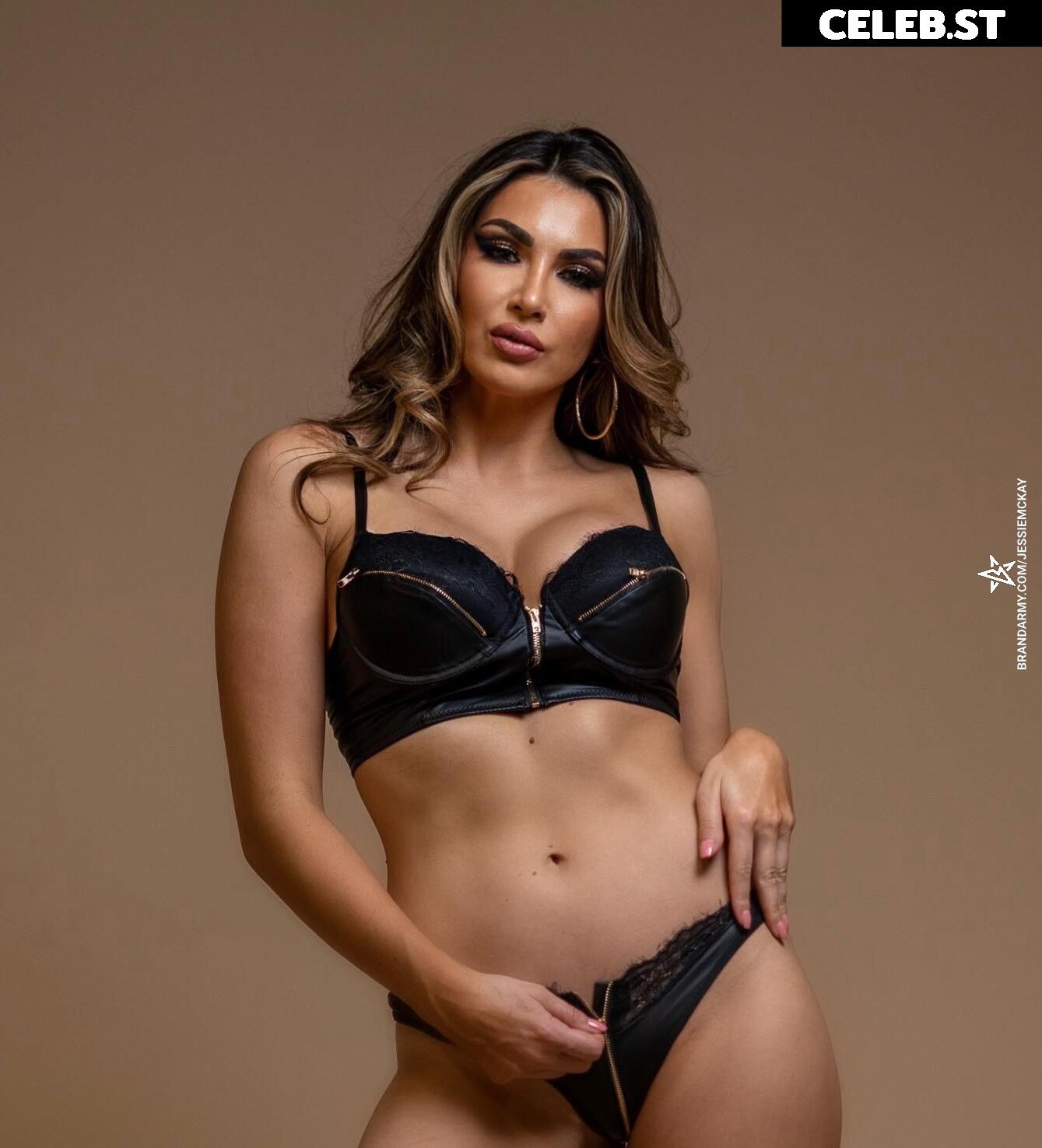 Cassie Lee/Jess McKay (Peyton Royce/Billie Kay) Image 24426100