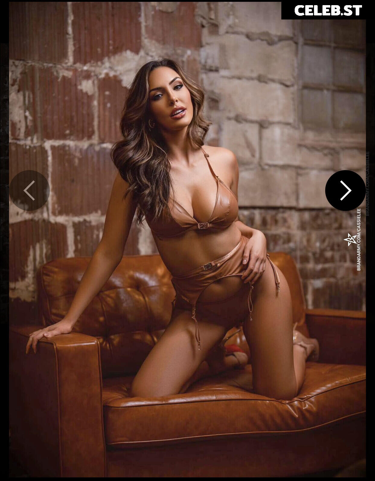 Cassie Lee/Jess McKay (Peyton Royce/Billie Kay) Image 24426160