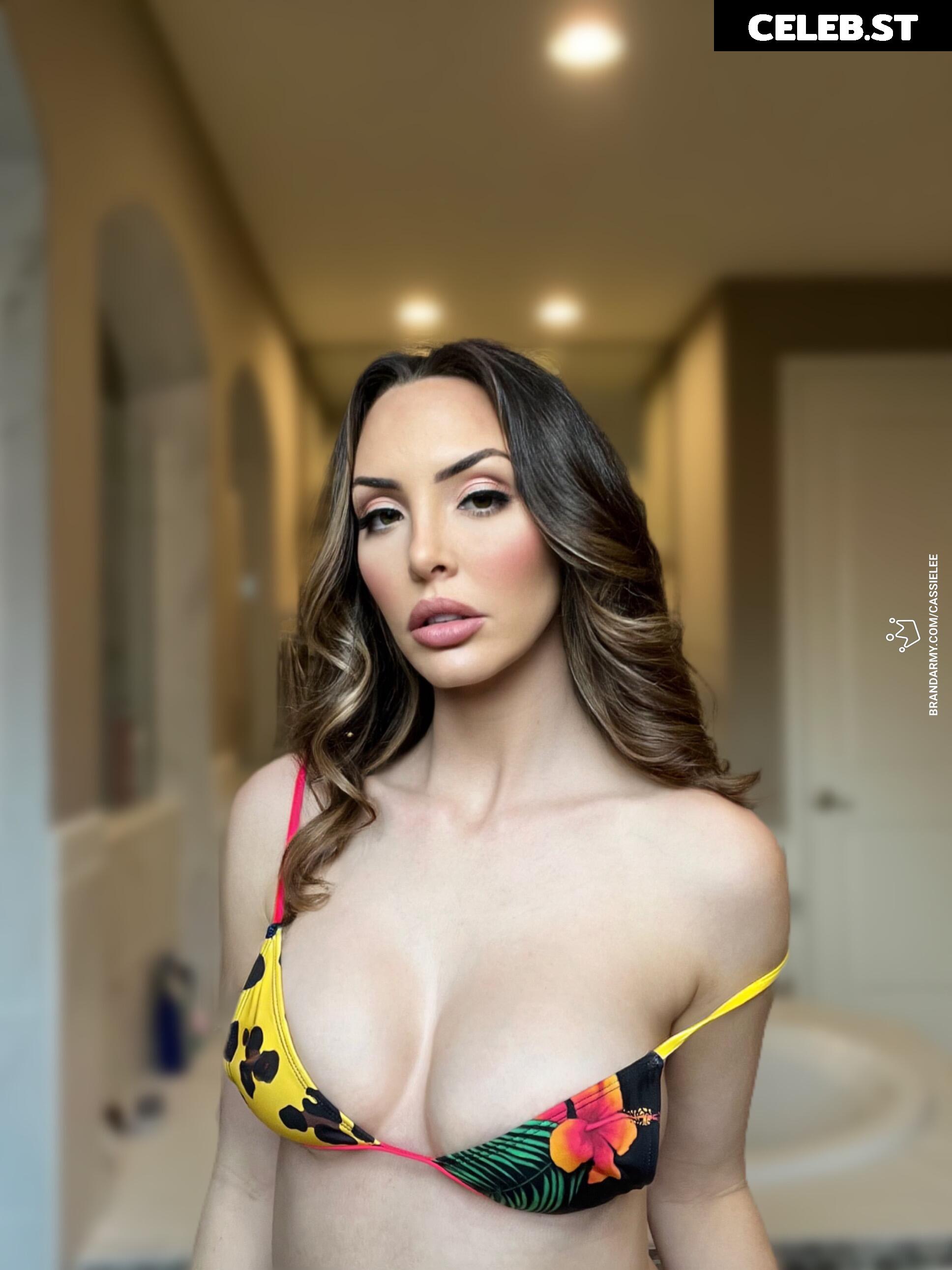Cassie Lee/Jess McKay (Peyton Royce/Billie Kay) Image 24426179