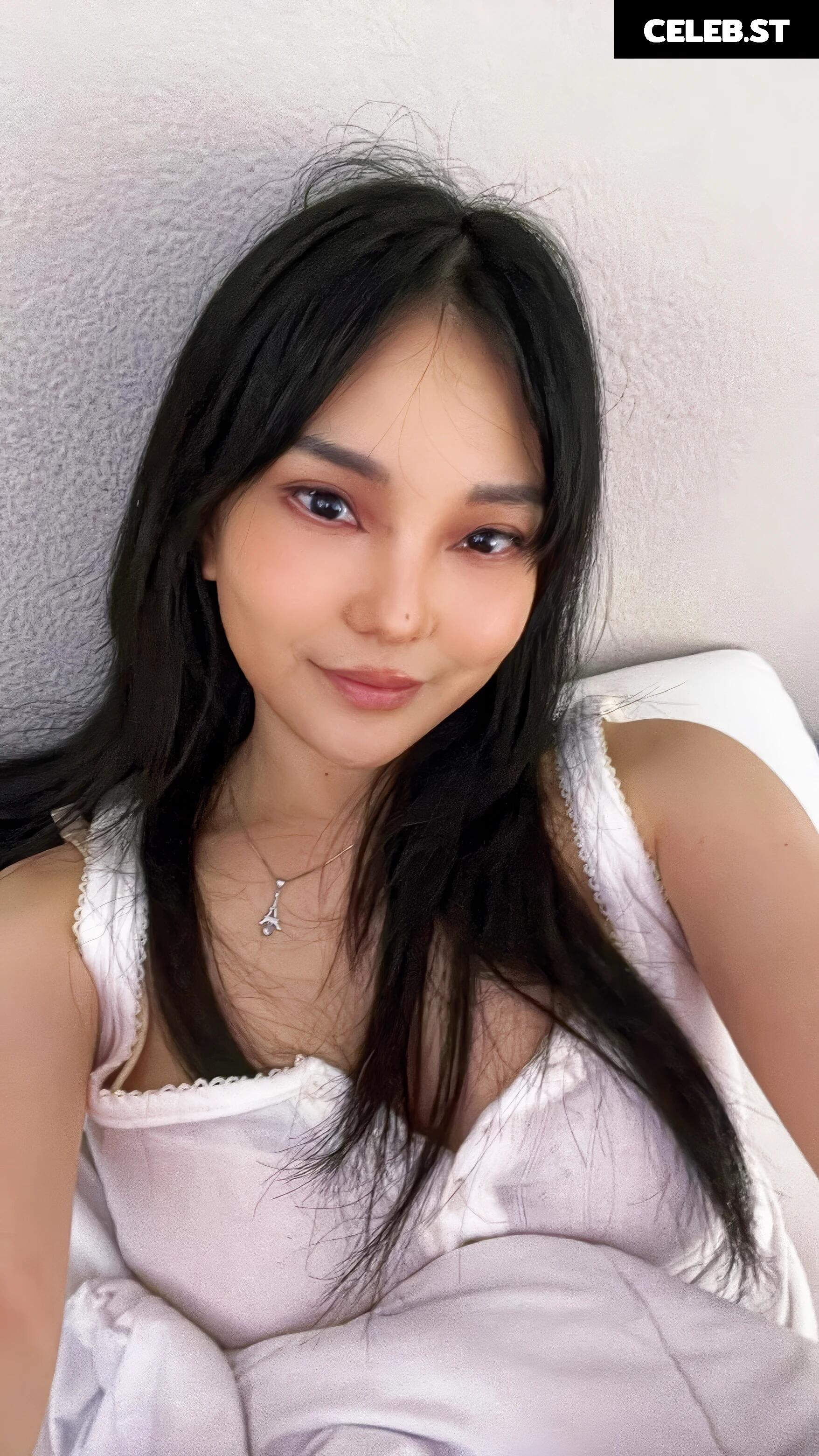 Codemiko / Youneh Image 24423869